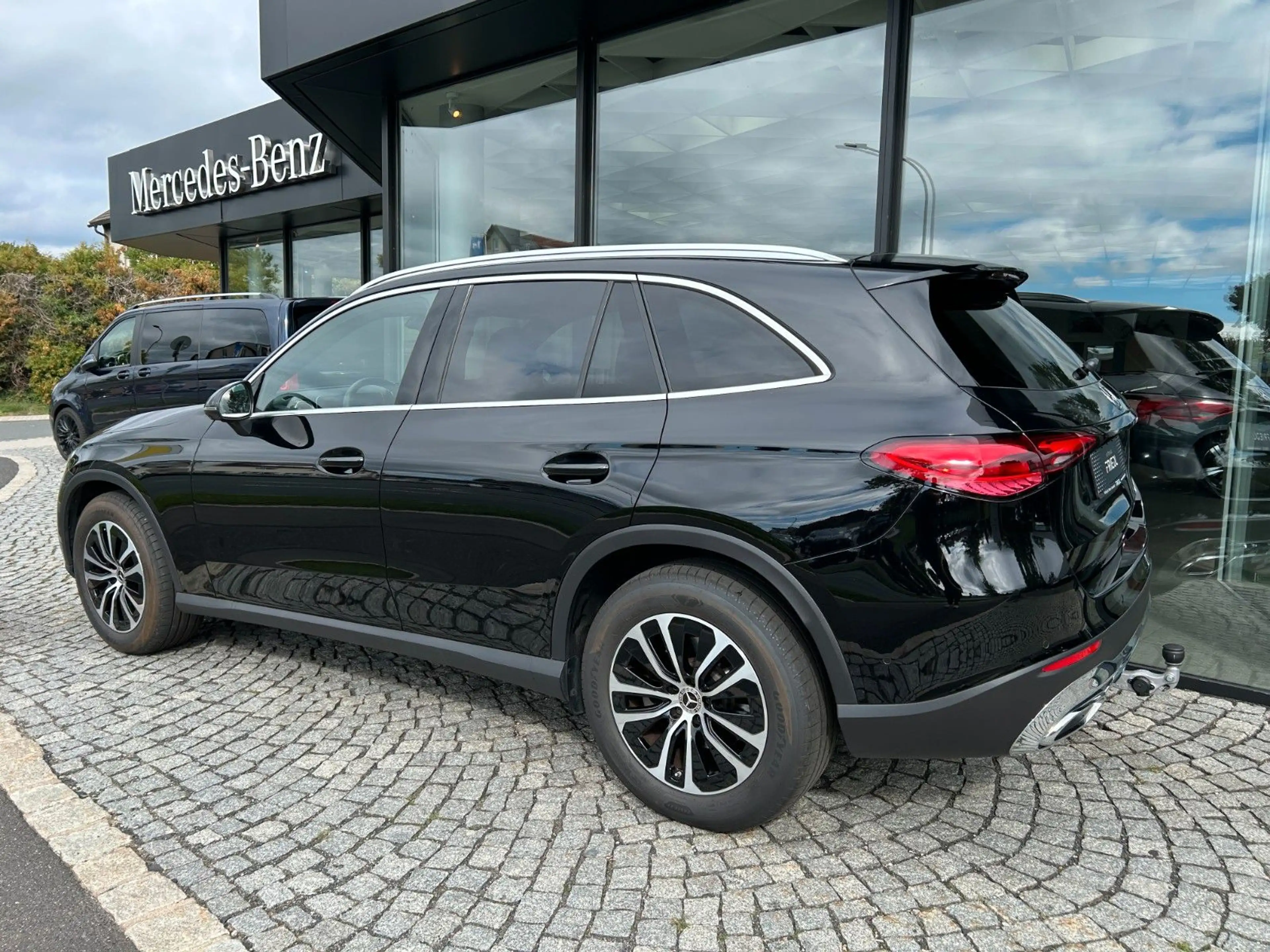 Mercedes-Benz GLC 220 4M Edition Avantgarde, AHK, 360, Digital — photo 5