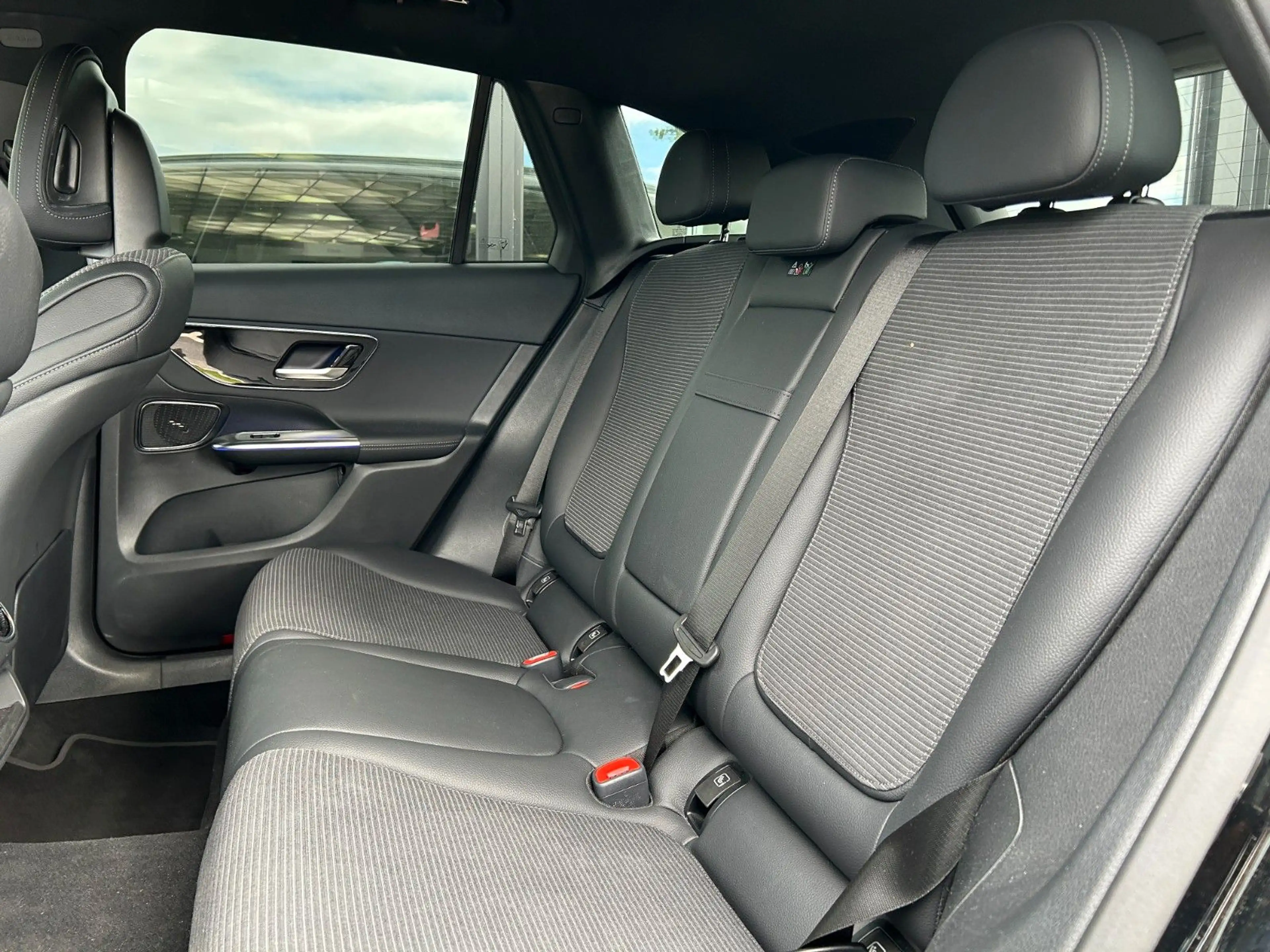 Mercedes-Benz GLC 220 4M Edition Avantgarde, AHK, 360, Digital — photo 12
