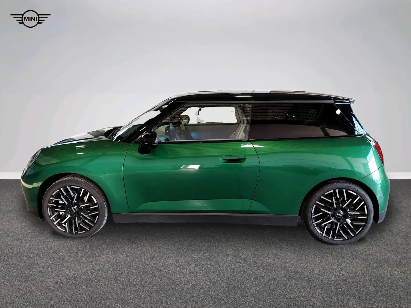 MINI Cooper SE Favoured Verde - 2