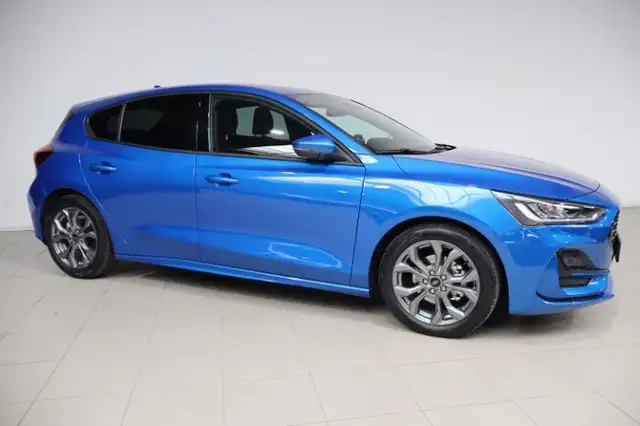 Ford Focus view 5
