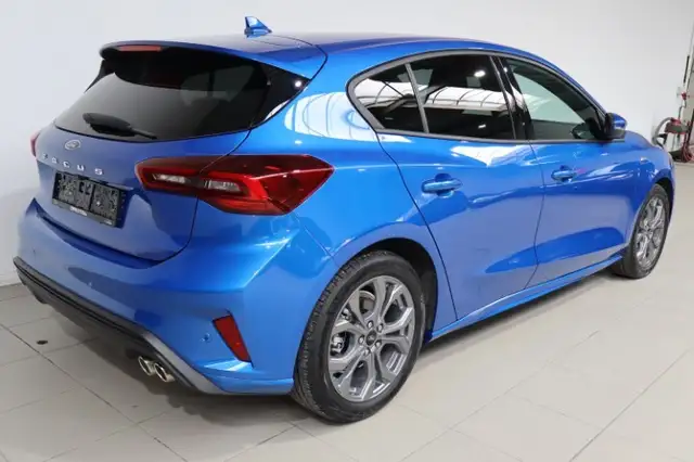 Ford Focus view 7
