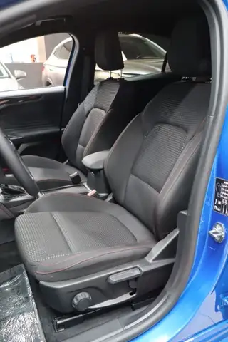 Ford Focus view 12