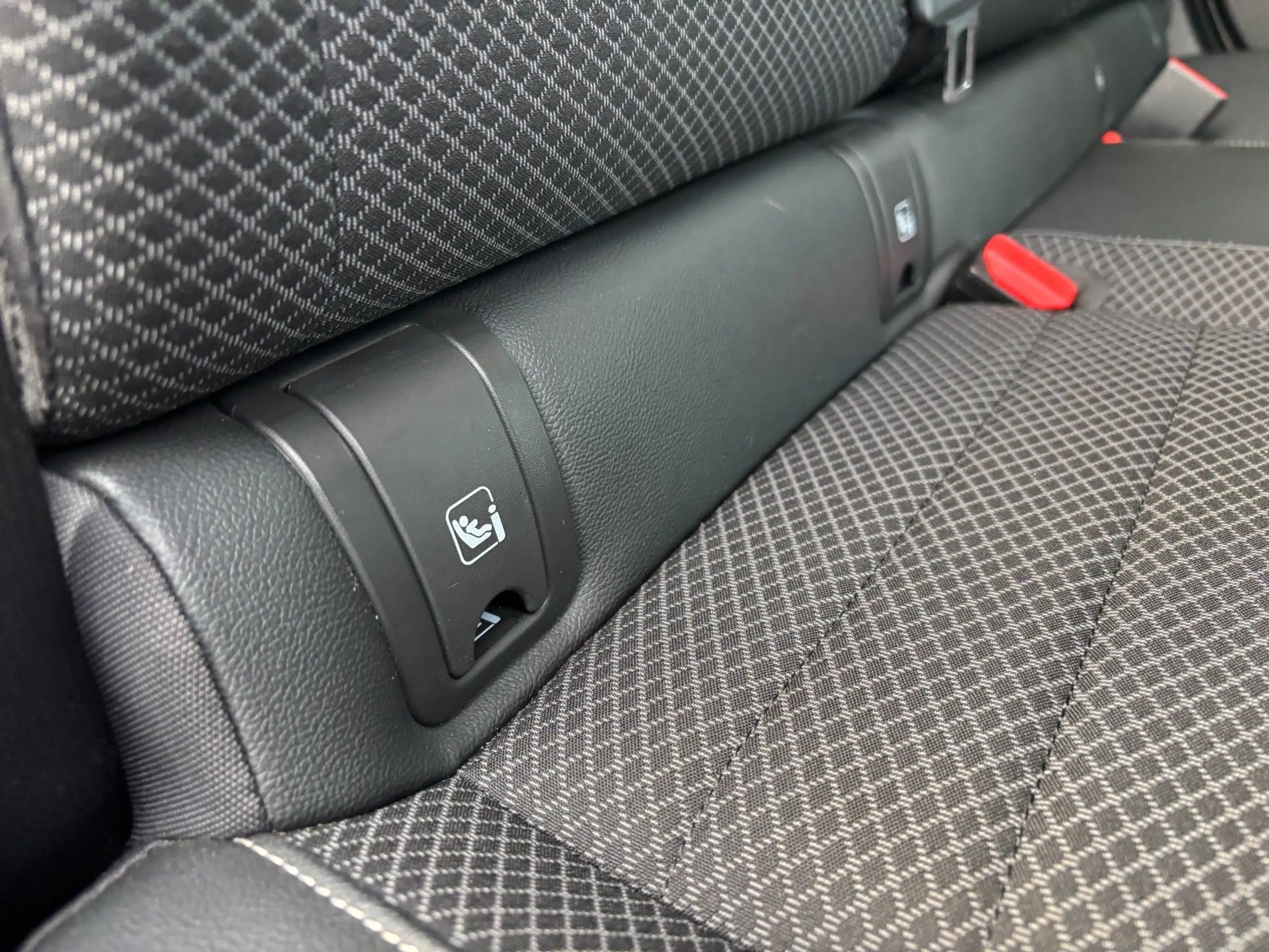 Renault Arkana TCe 140 EDC Intens — photo 8