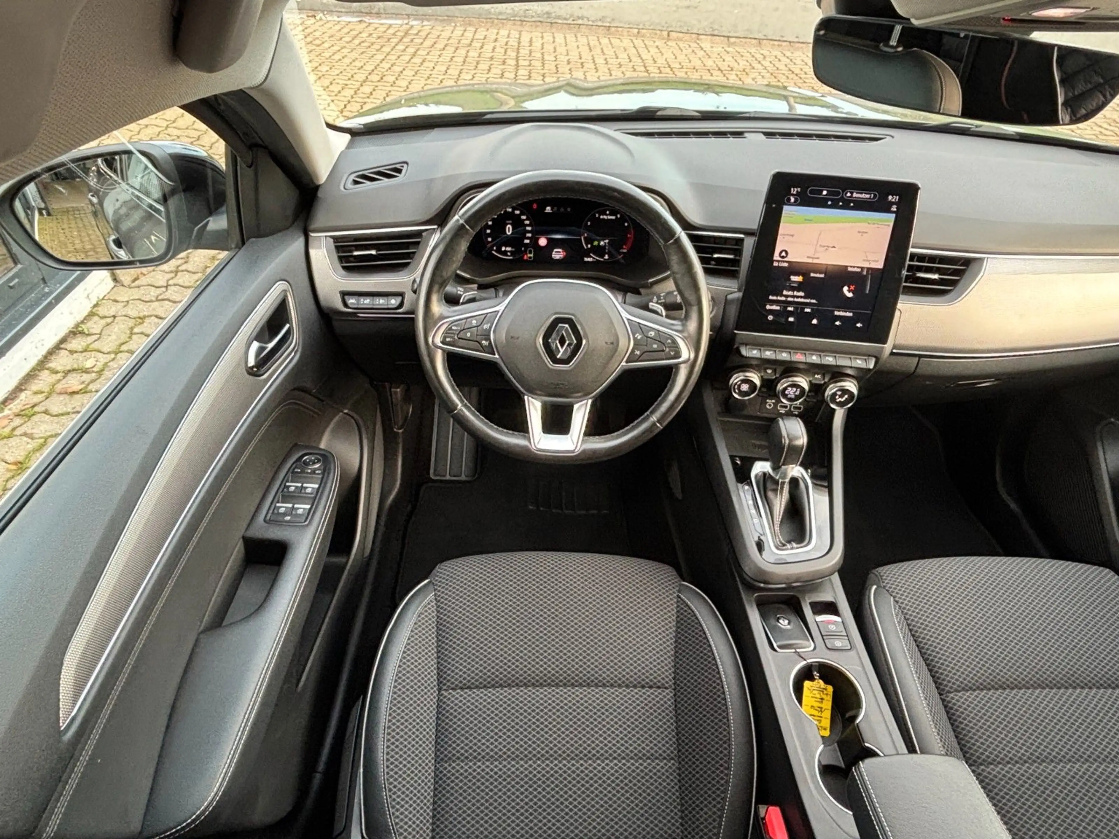 Renault Arkana TCe 140 EDC Intens — photo 11