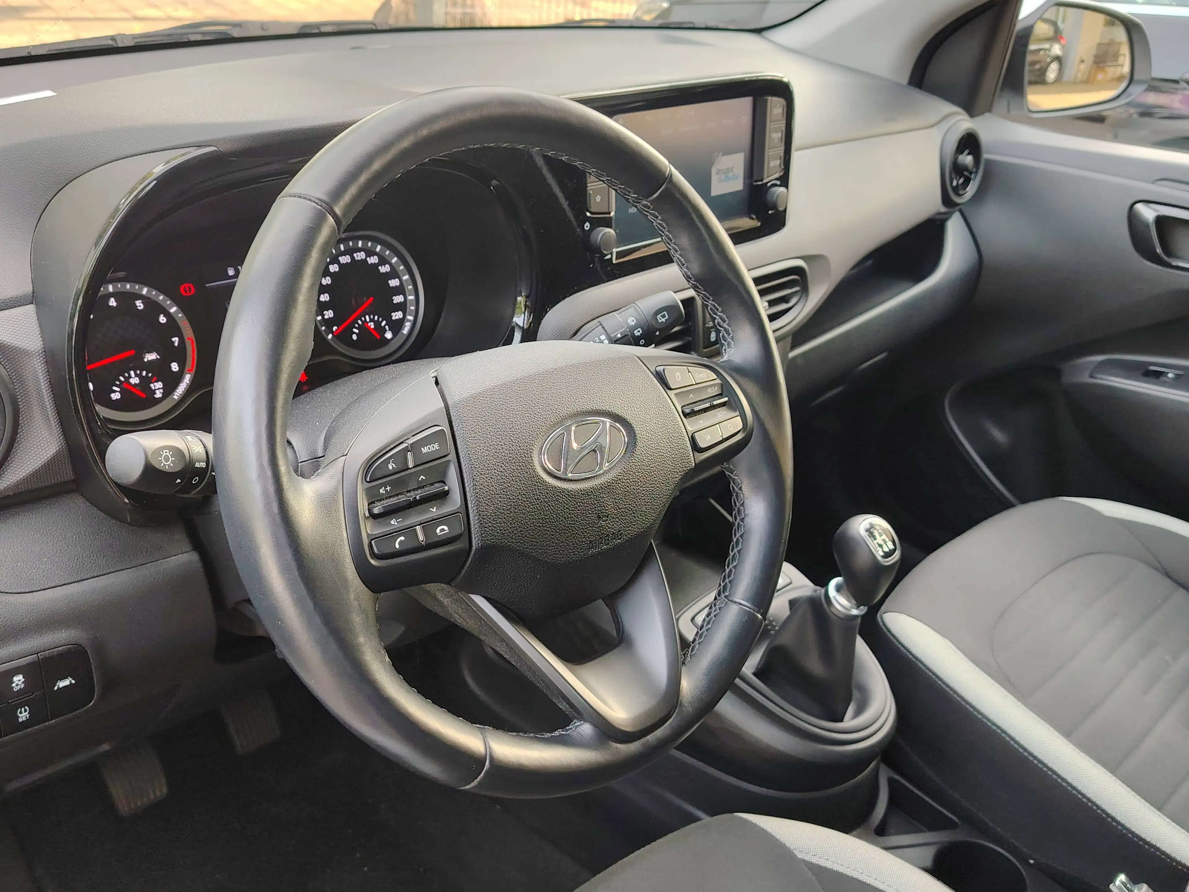 Hyundai i10 Trend — photo 10