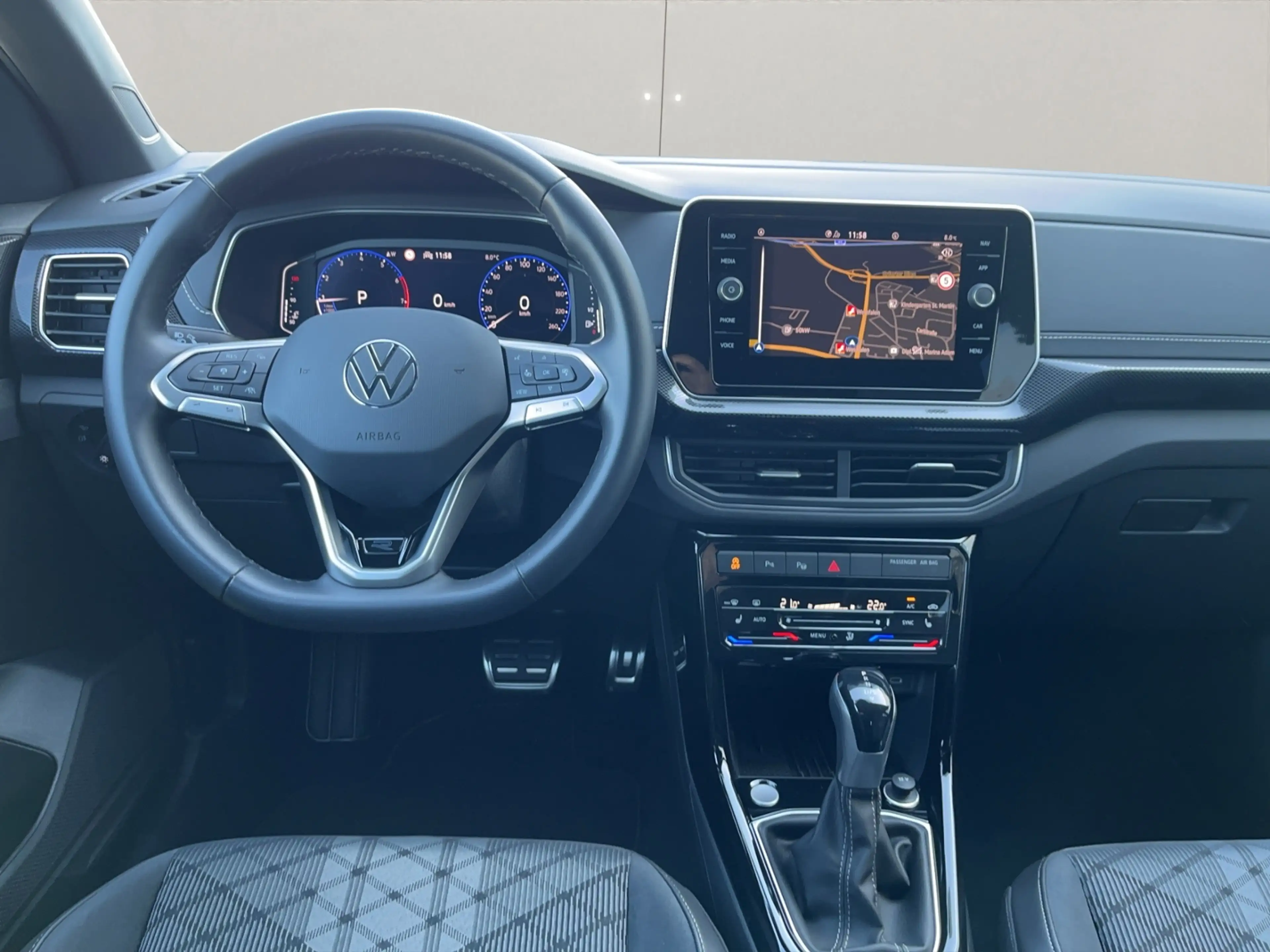 Volkswagen T-Cross 1.5 TSI ACT, R-Line, DSG — photo 12