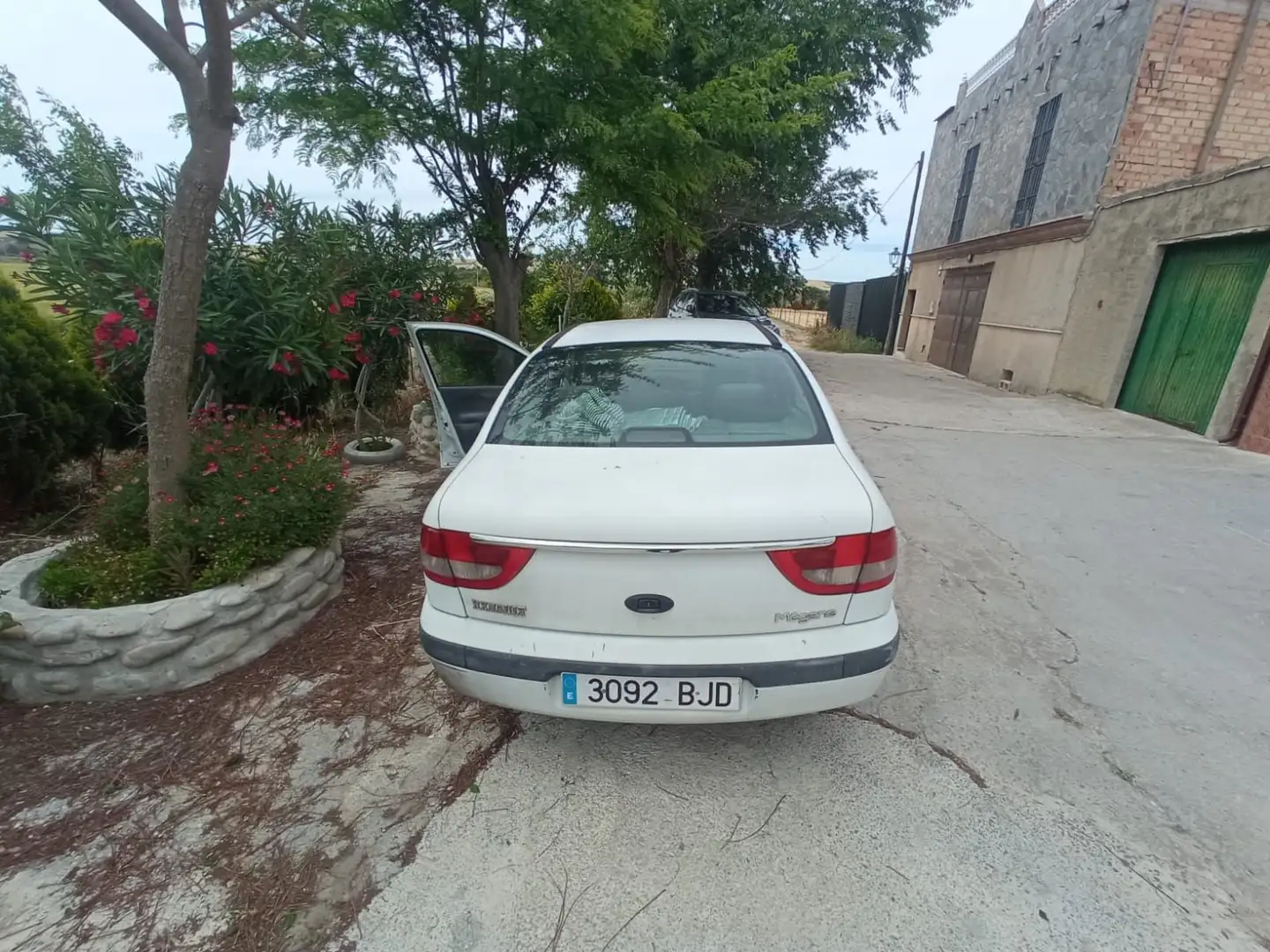 Renault Megane Classic 1.9DCI Privilege Blanco - 2