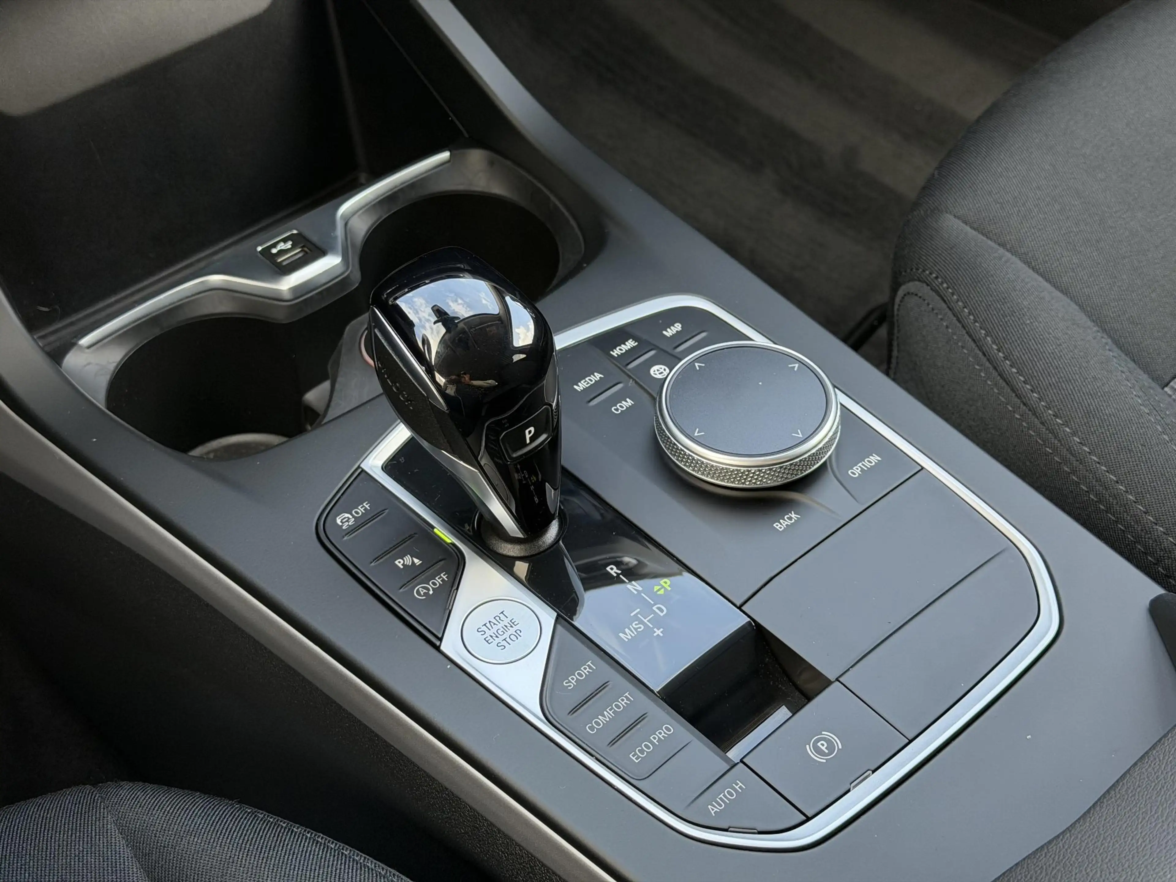 BMW 118 1 Serie 118i Business Edition / 1e Eigenaar / Navi — photo 24