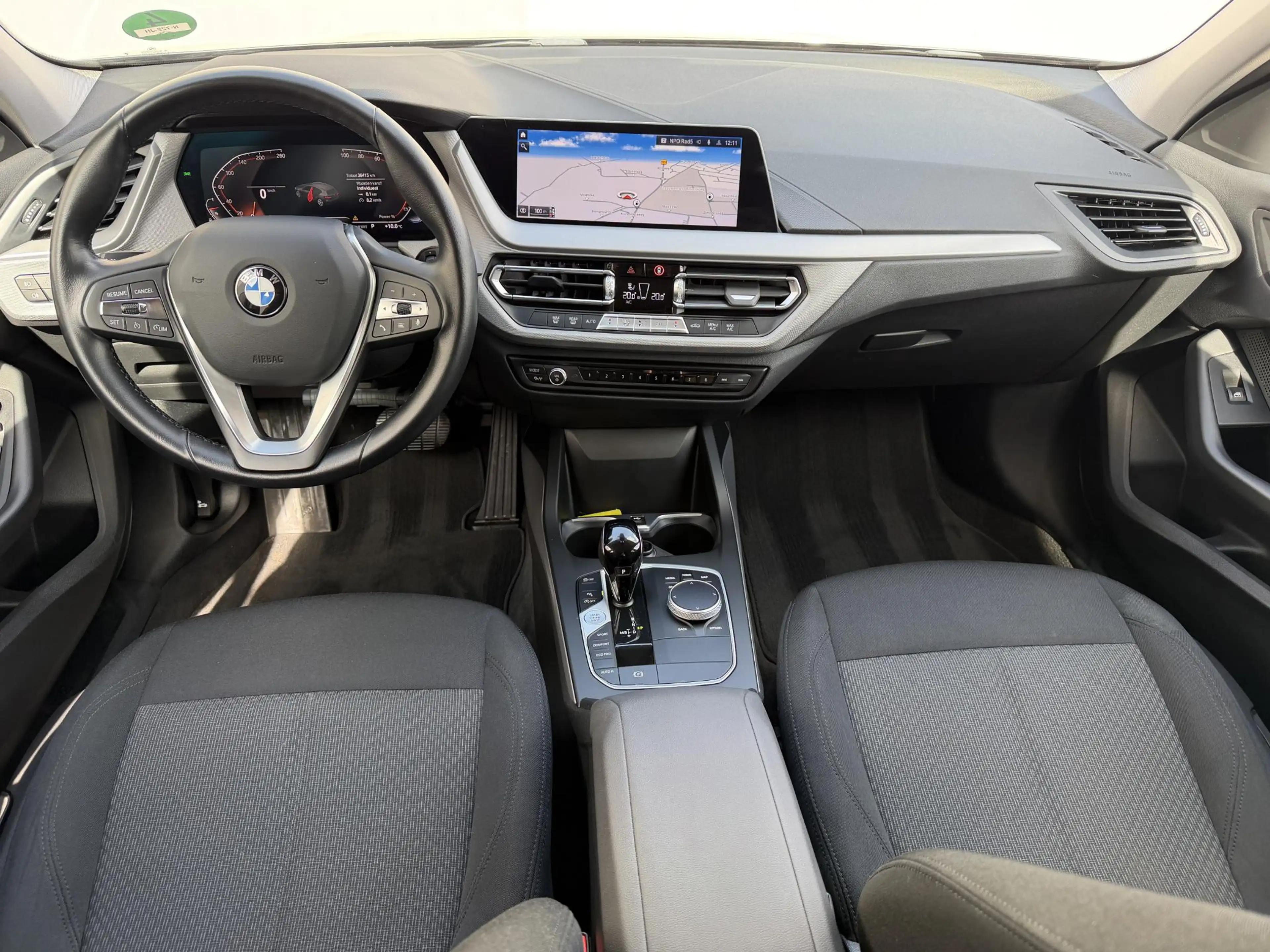 BMW 118 1 Serie 118i Business Edition / 1e Eigenaar / Navi — photo 2