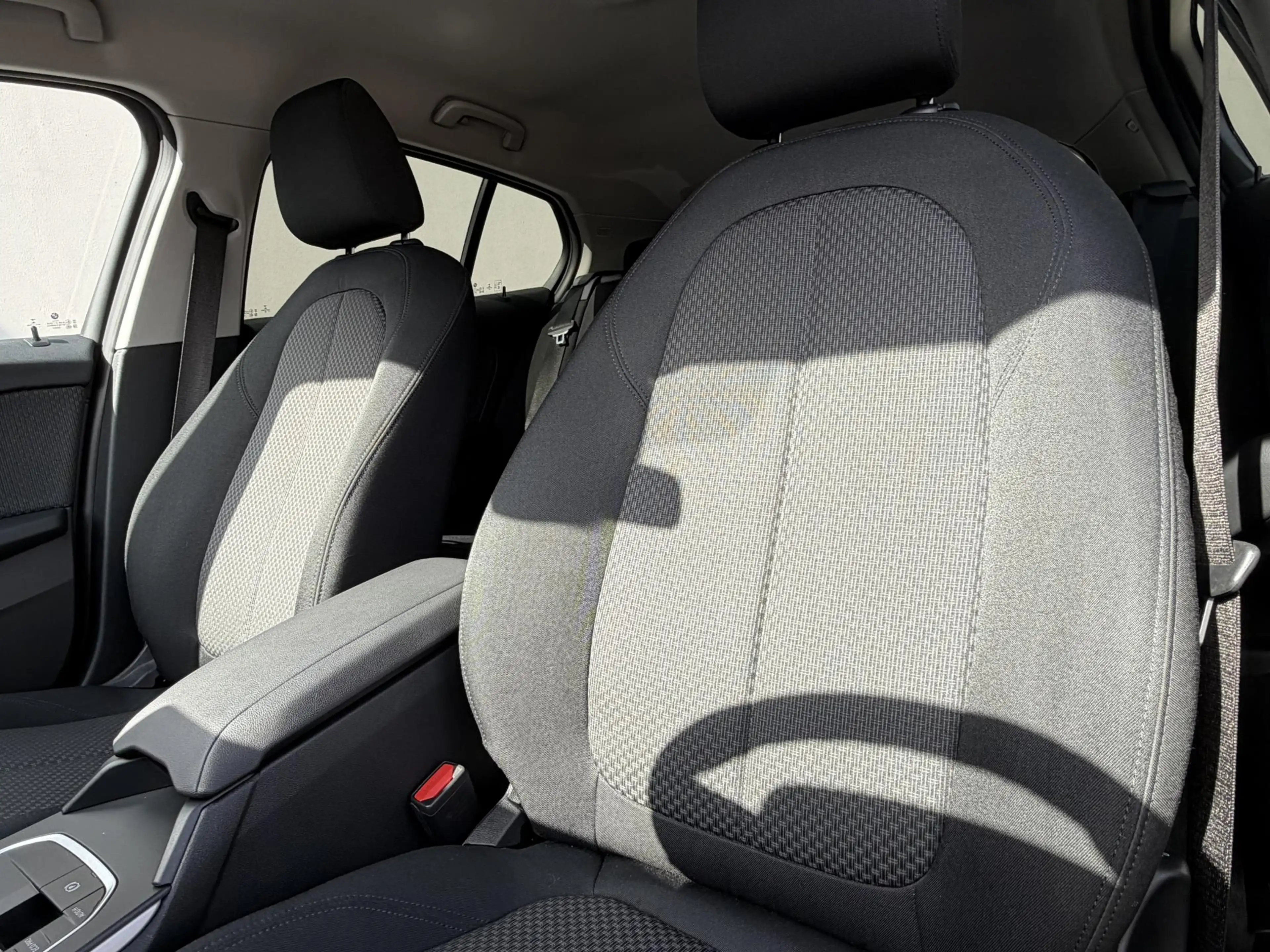 BMW 118 1 Serie 118i Business Edition / 1e Eigenaar / Navi — photo 11