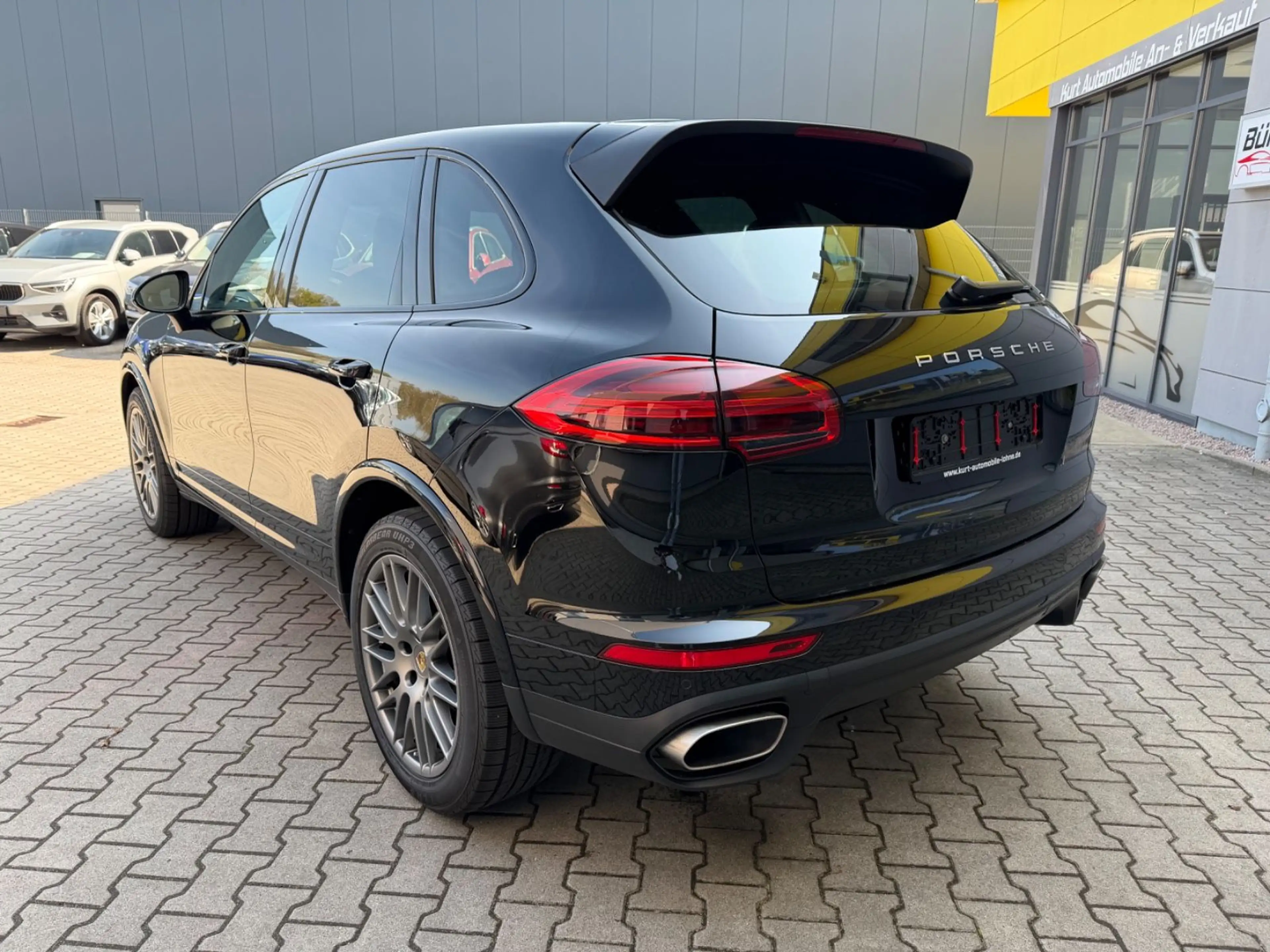 Porsche Cayenne Diesel Platinum Edition/SPORT CHRONO/PAN — photo 4