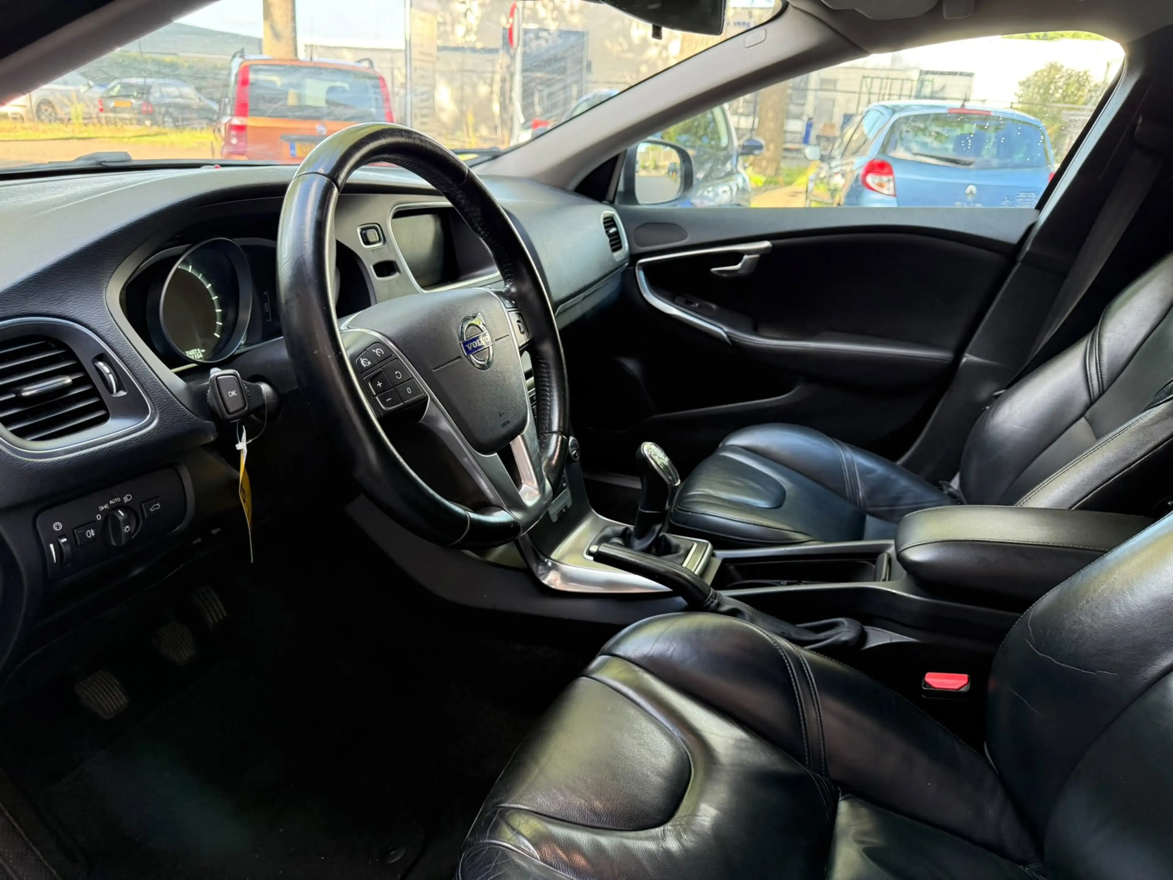 Volvo V40 1.6 T2 R-Design|AIRCO|NIEUWE APK|LEUKE AUTO — photo 12