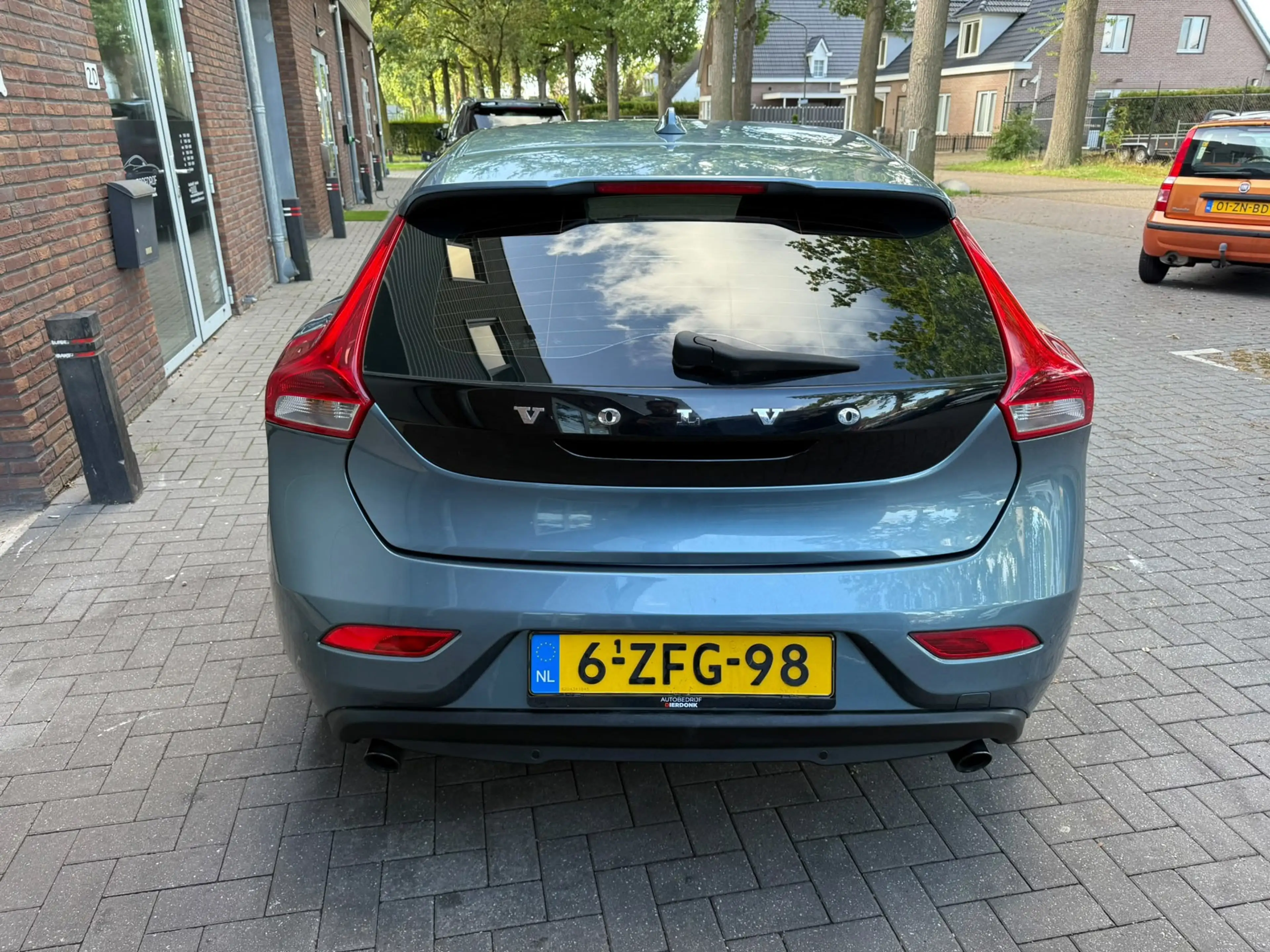 Volvo V40 1.6 T2 R-Design|AIRCO|NIEUWE APK|LEUKE AUTO — photo 5