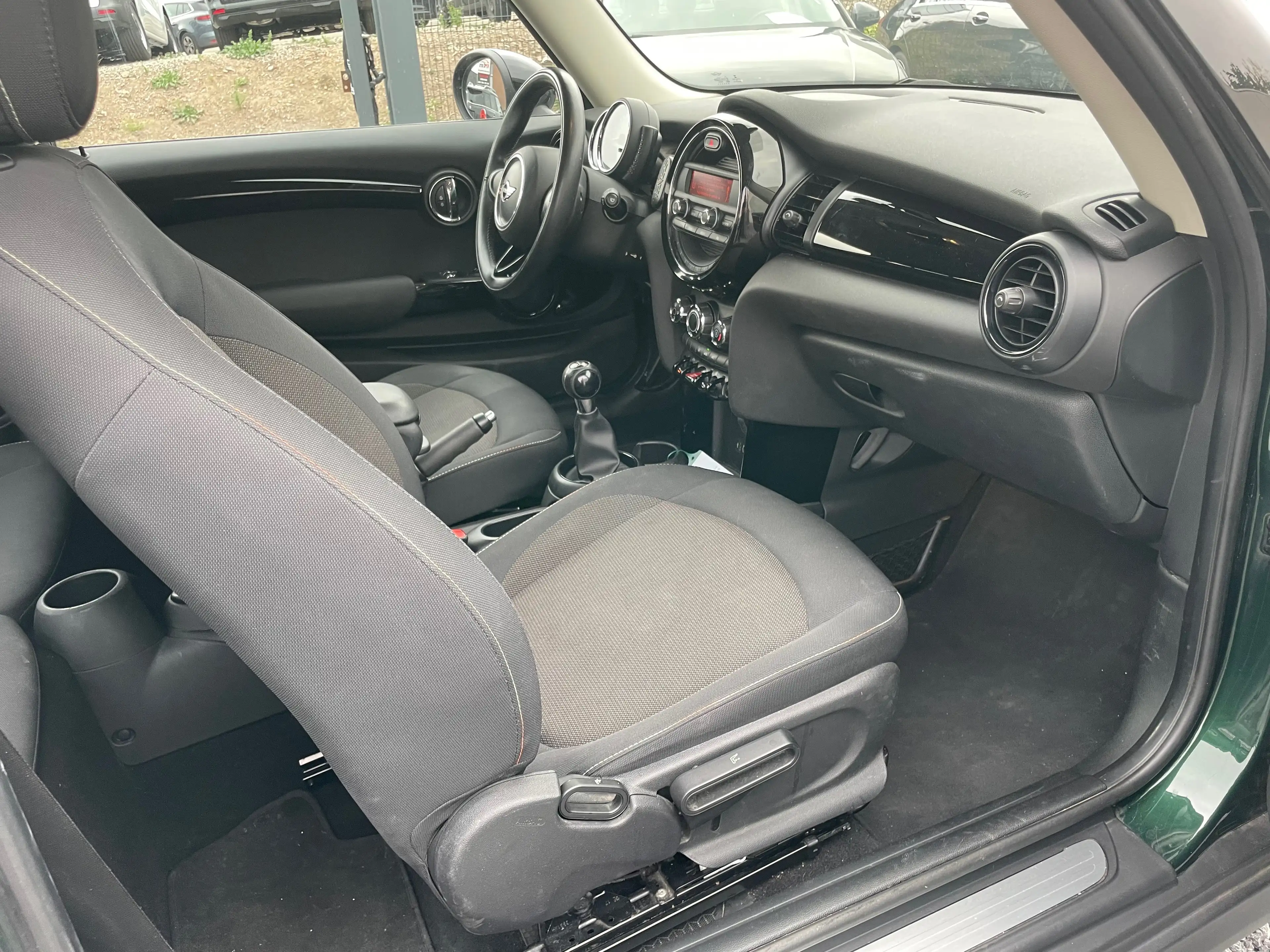 MINI Cooper D Mini 1.5 D Cooper — photo 10
