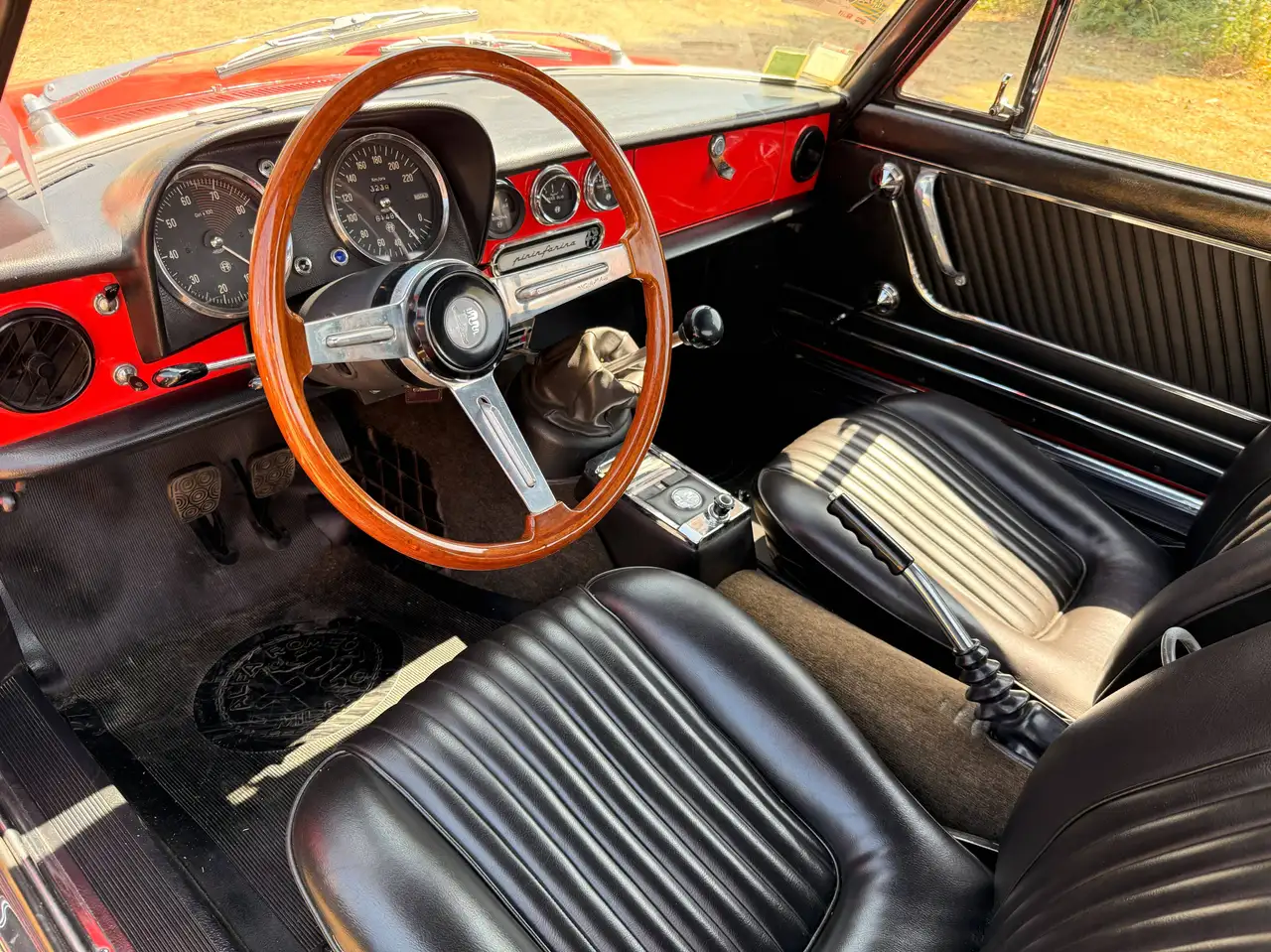 Alfa Romeo Spider 1750 Duetto, foto 7