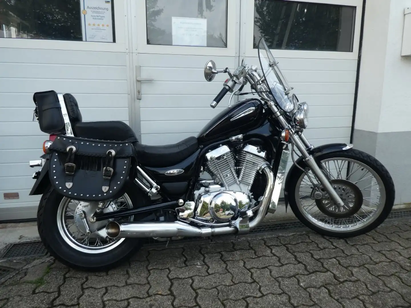 Suzuki VS 800 Highway Edition, 2.Hand, Reifen+KD+Tüv neu Noir - 1