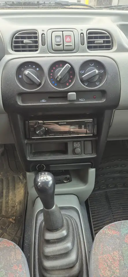 Nissan Micra 1.3i GX, foto 8