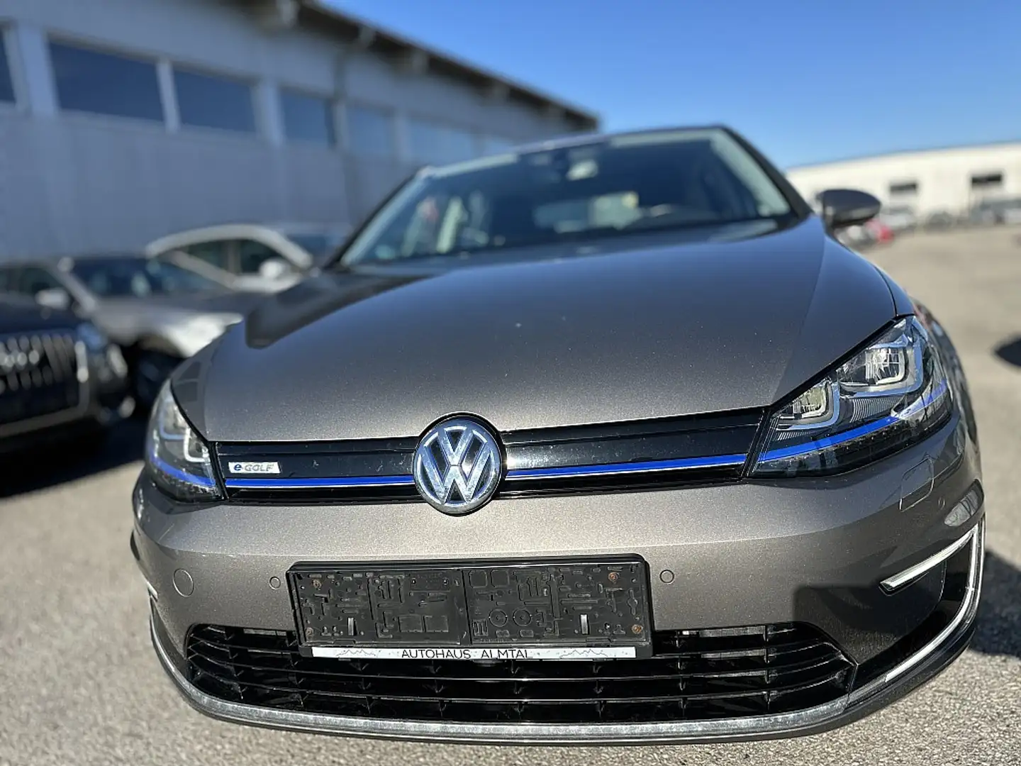 Volkswagen e-Golf 24,2kWh (mit Batterie) Grau - 2