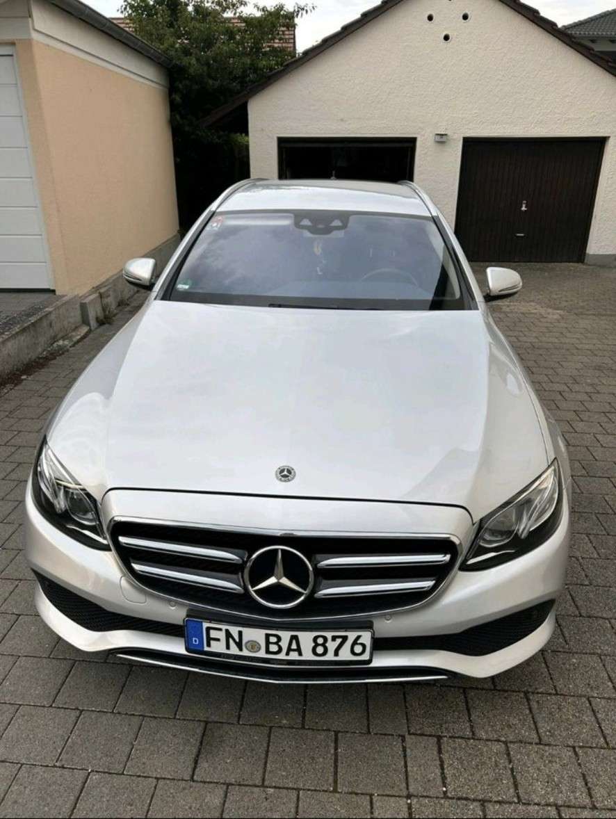 Second hand Mercedes Benz 220 
