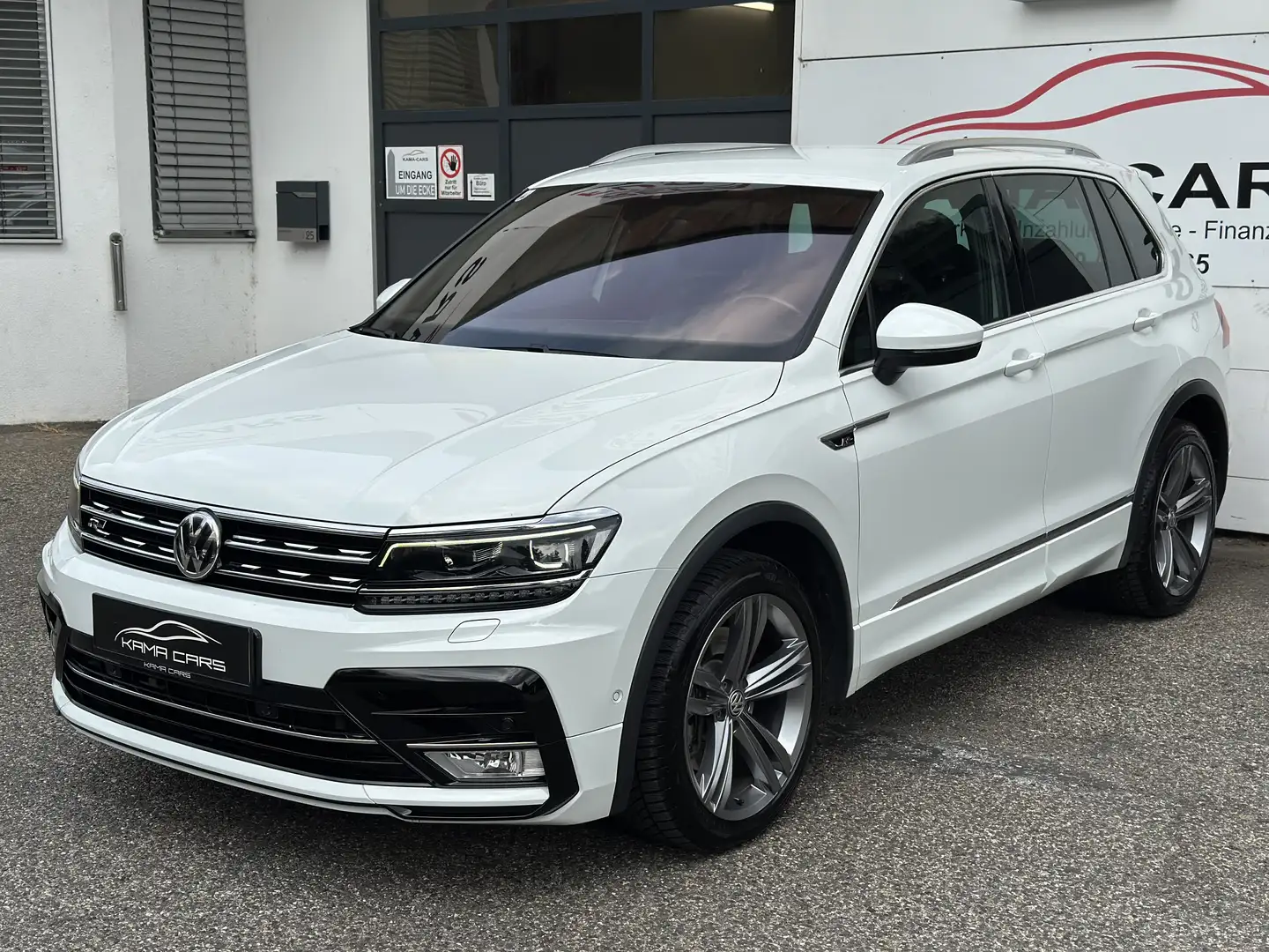 Volkswagen Tiguan 2,0 TDI SCR 4Motion R-LINE DSG - 2