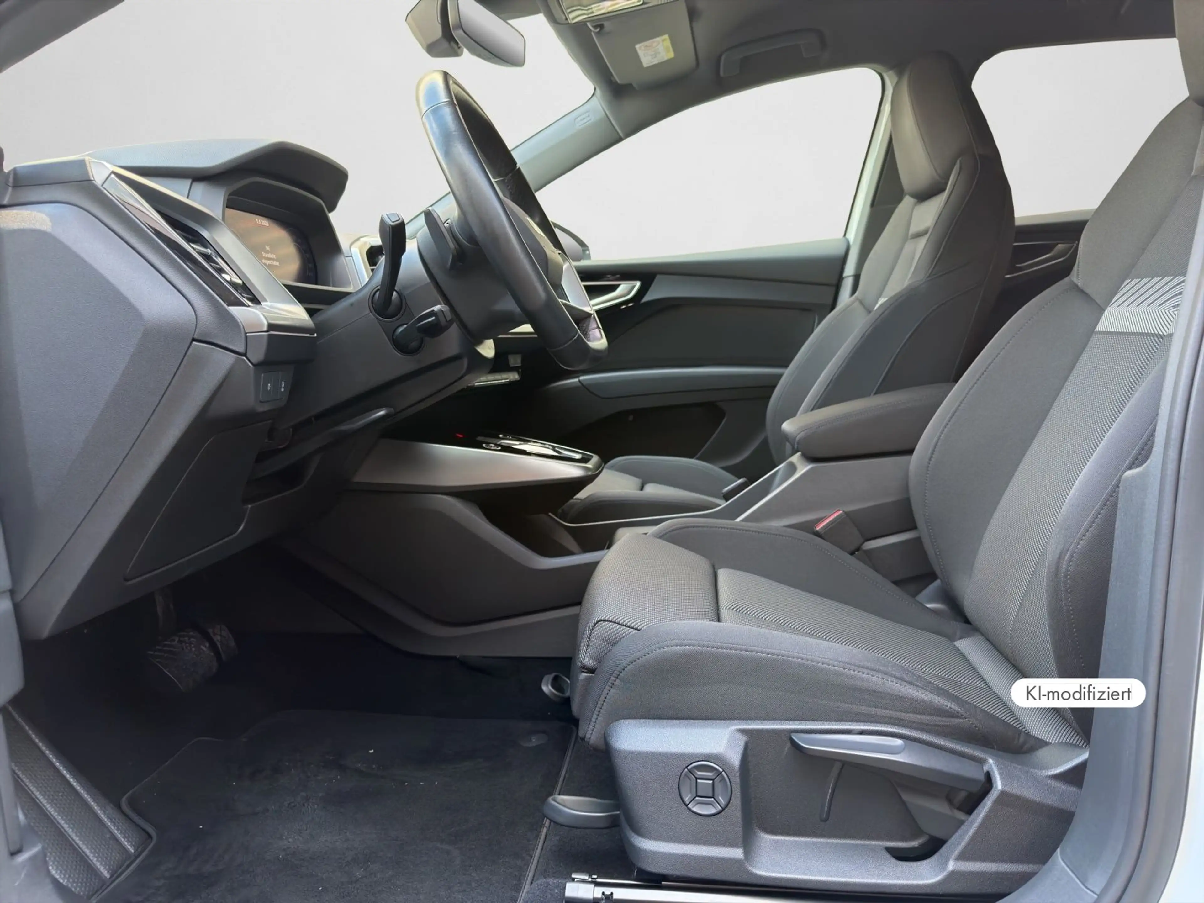 Audi Q4 e-tron 40 e-tron Navi Plus 150 kW — photo 12