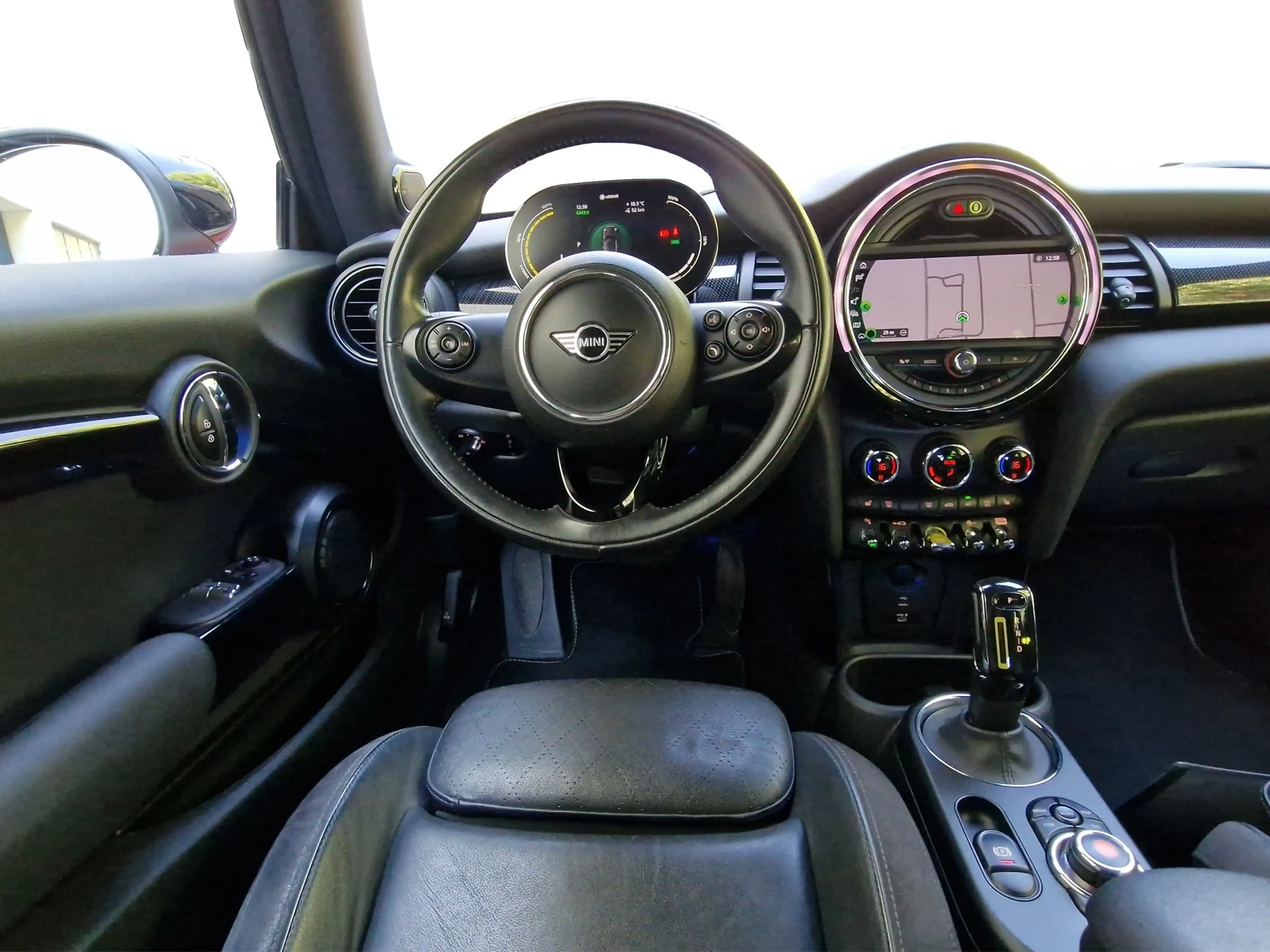 MINI Cooper SE 3-Türer — photo 3