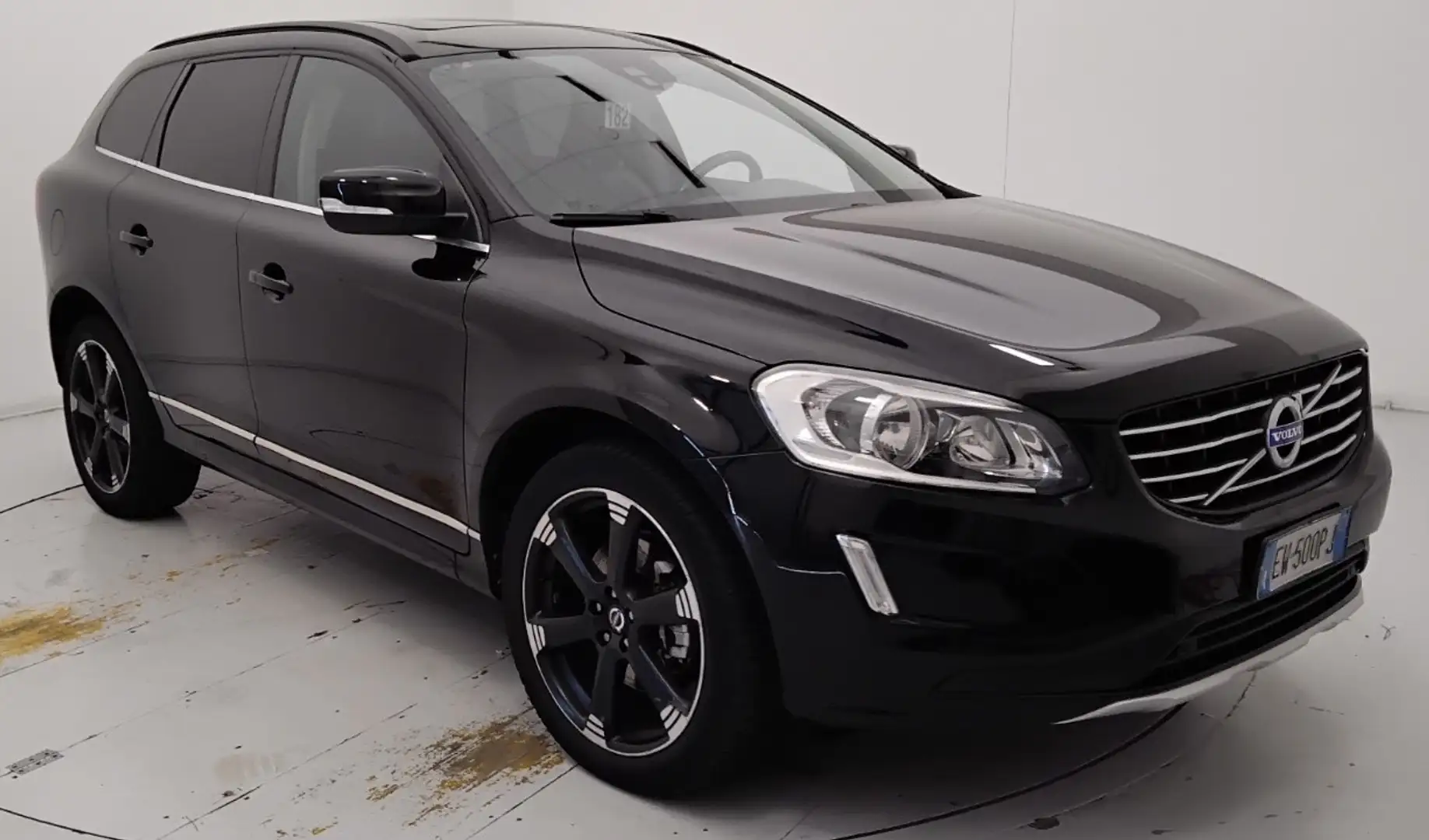 Volvo XC60 2.4 d4 Summum awd 181cv geartronic  Tetto Panorama Nero - 1