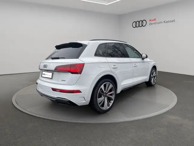 Audi Q5 view 7