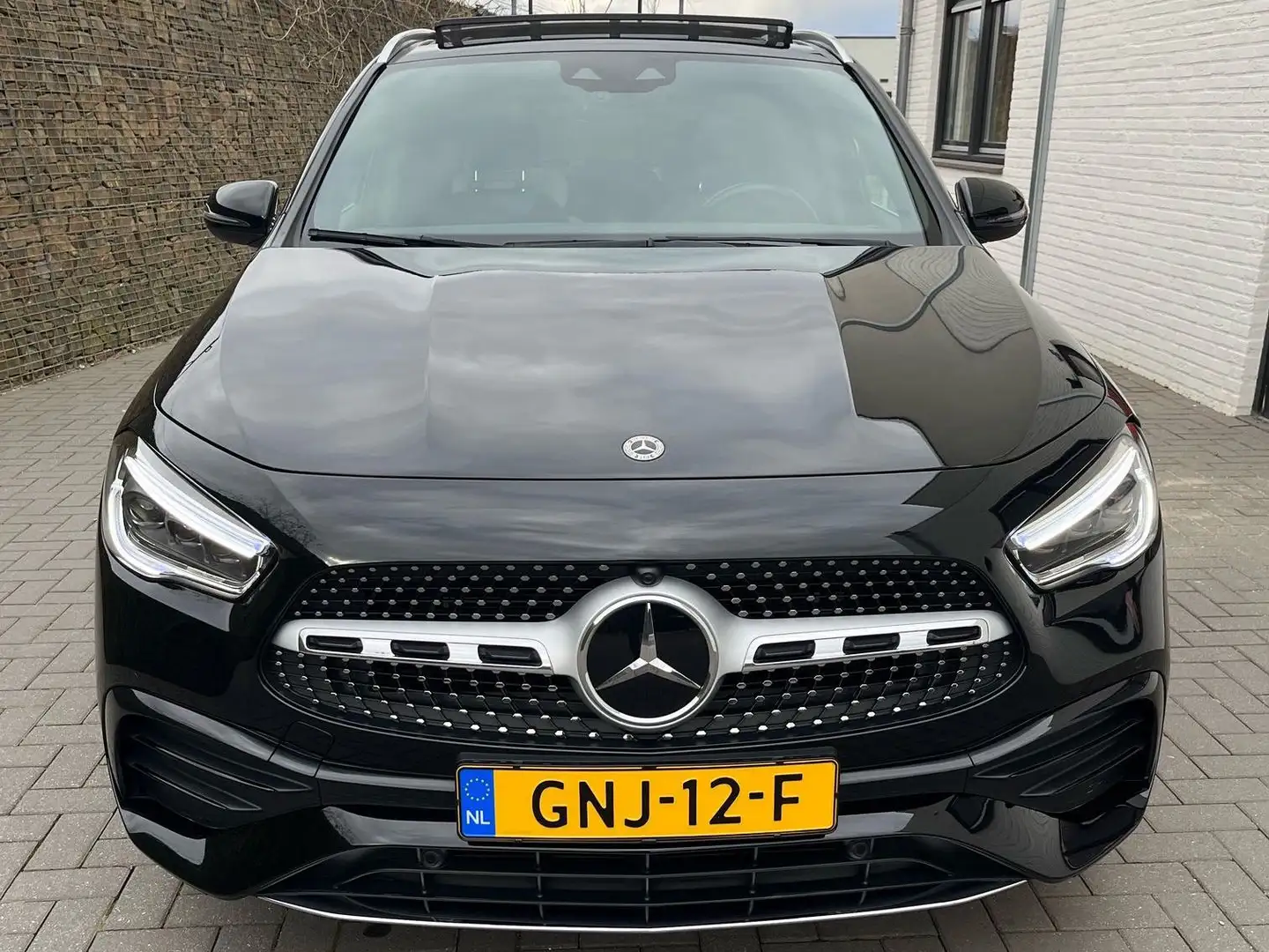 Mercedes-Benz GLA 250 GLA 250 AMG Line Zwart - 1