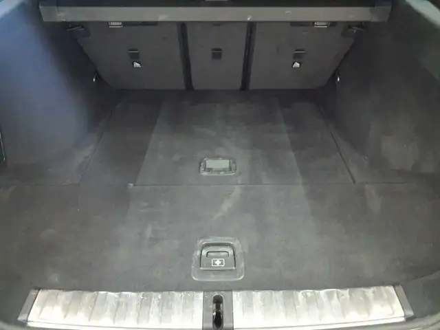 BMW 3 Series view 15