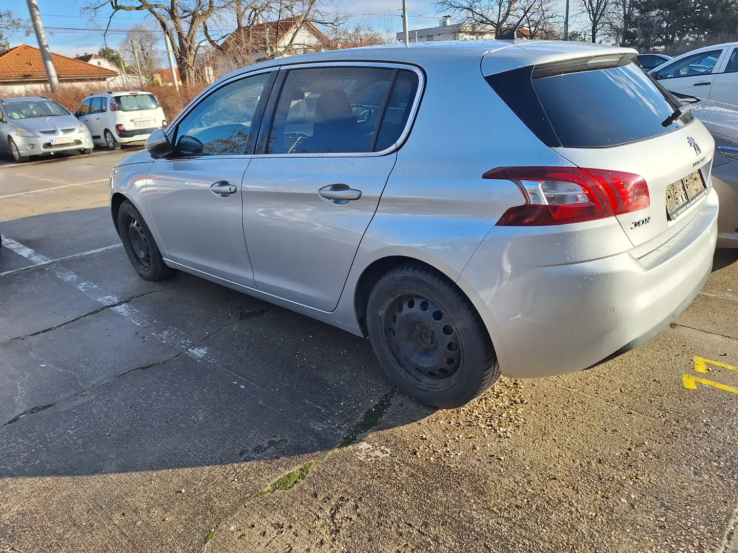 Peugeot 308 308 SW 1,6 BlueHDI 100 Access S Silber - 1