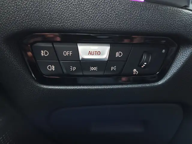 BMW 3 Series view 26
