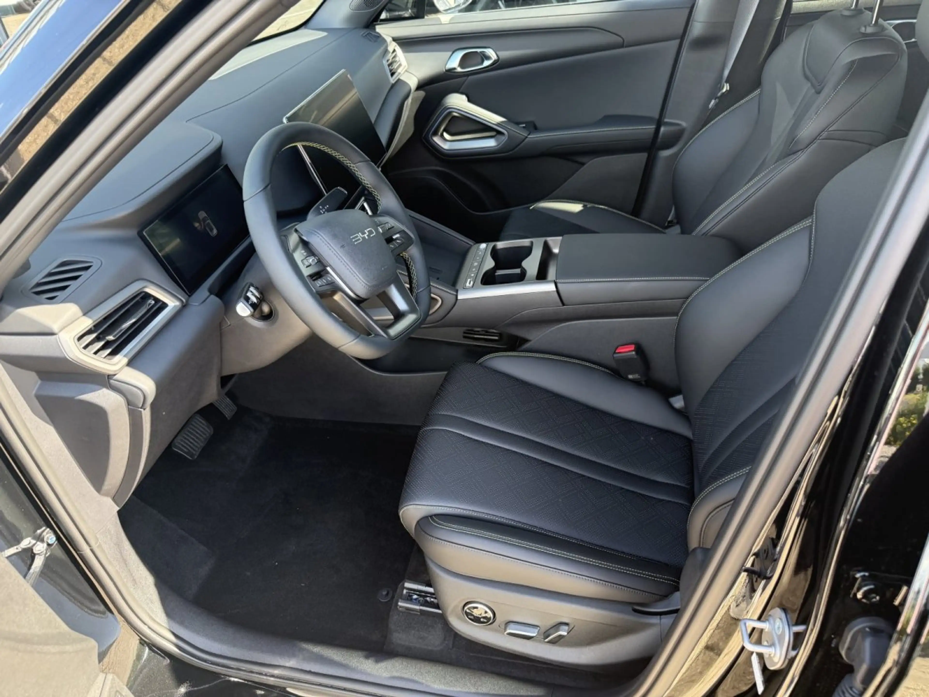 BYD Atto 2 Atto2 EV Comfort 64,8 kWh *Leder*Glasdach*360Grad — photo 8