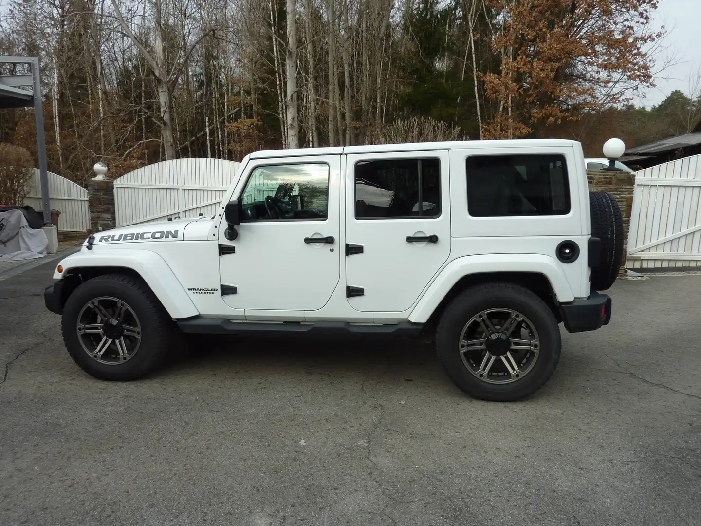 Jeep Wrangler Wrangler Unlimited Sahara 2,8 CRD Aut. Unlimited Sahara Weiß - 2
