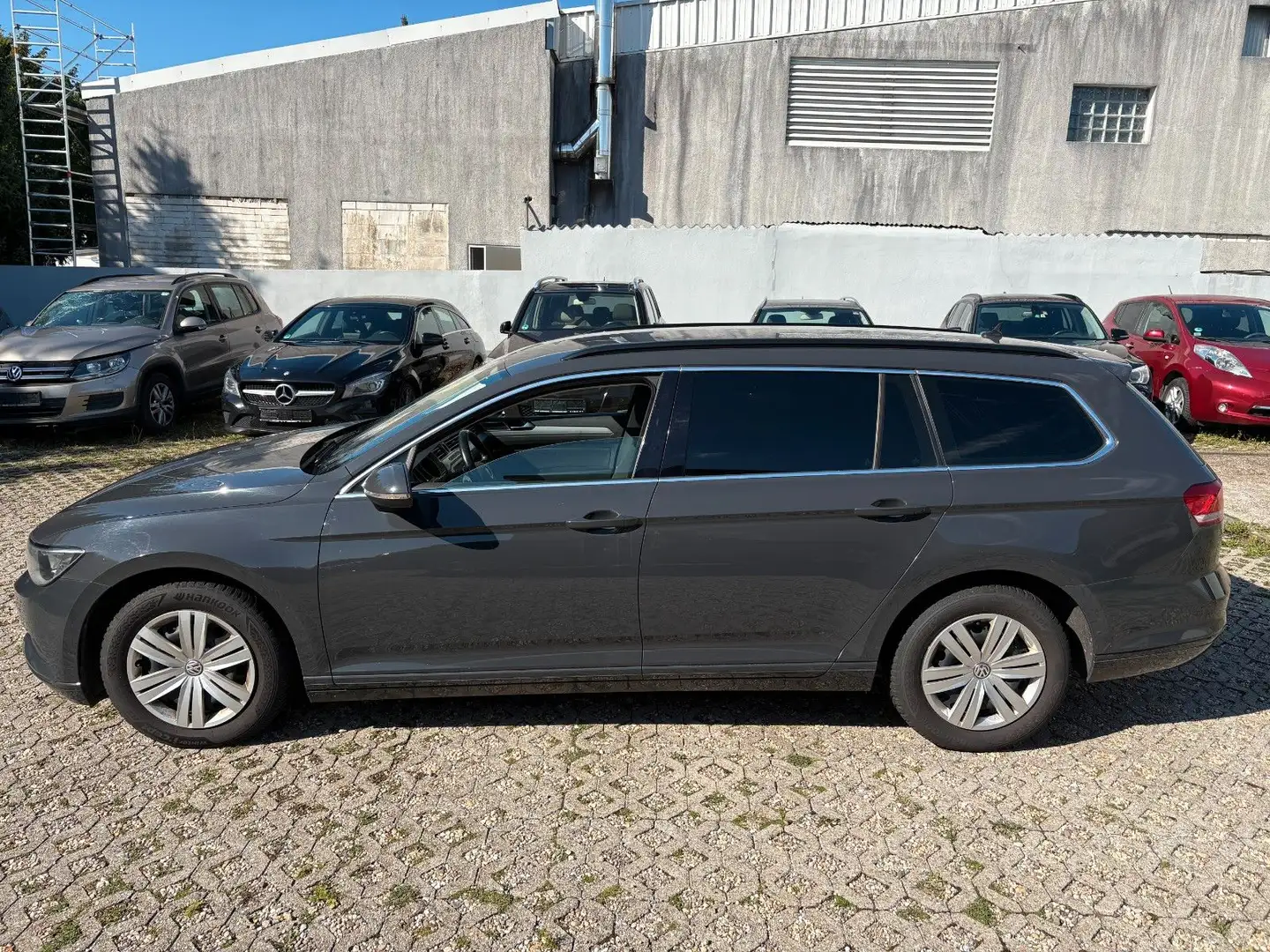 Volkswagen Passat Variant 1.6 TDI DSG COMFORT BMT DISTRONIC Grau - 2