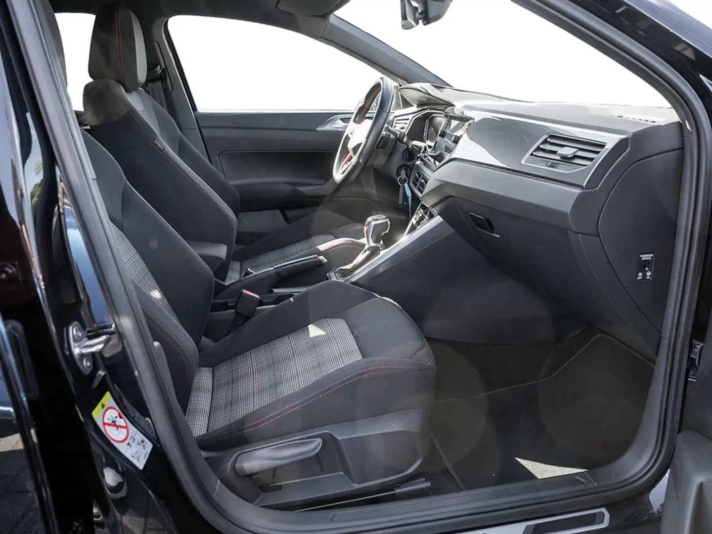 Volkswagen Polo 2.0 TSI GTI DSG IQ.DRIVE NAVI MATRIX SHZ Schwarz - 2