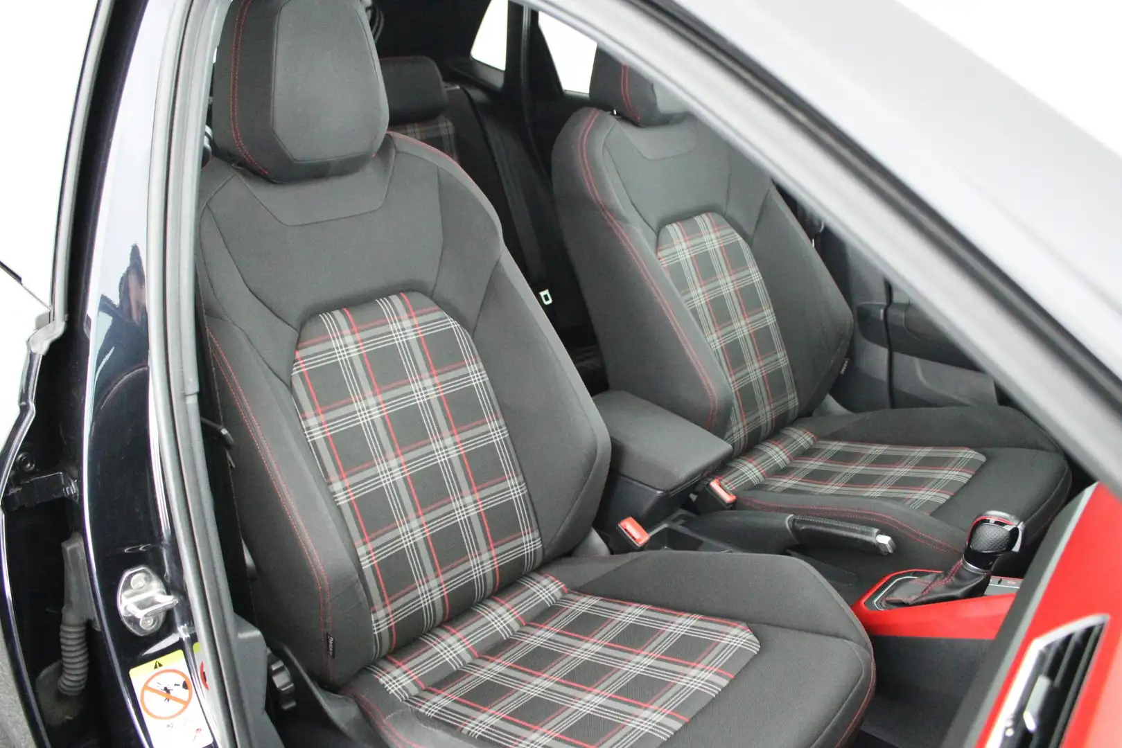 Volkswagen Polo GTI 2.0 TSI 200pk DSG Panoramadak Virtual Cockpit Navi Schwarz - 2