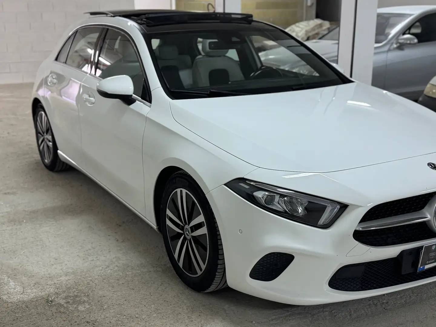 Mercedes-Benz A 180 A 180 d Premium auto Blanco - 2