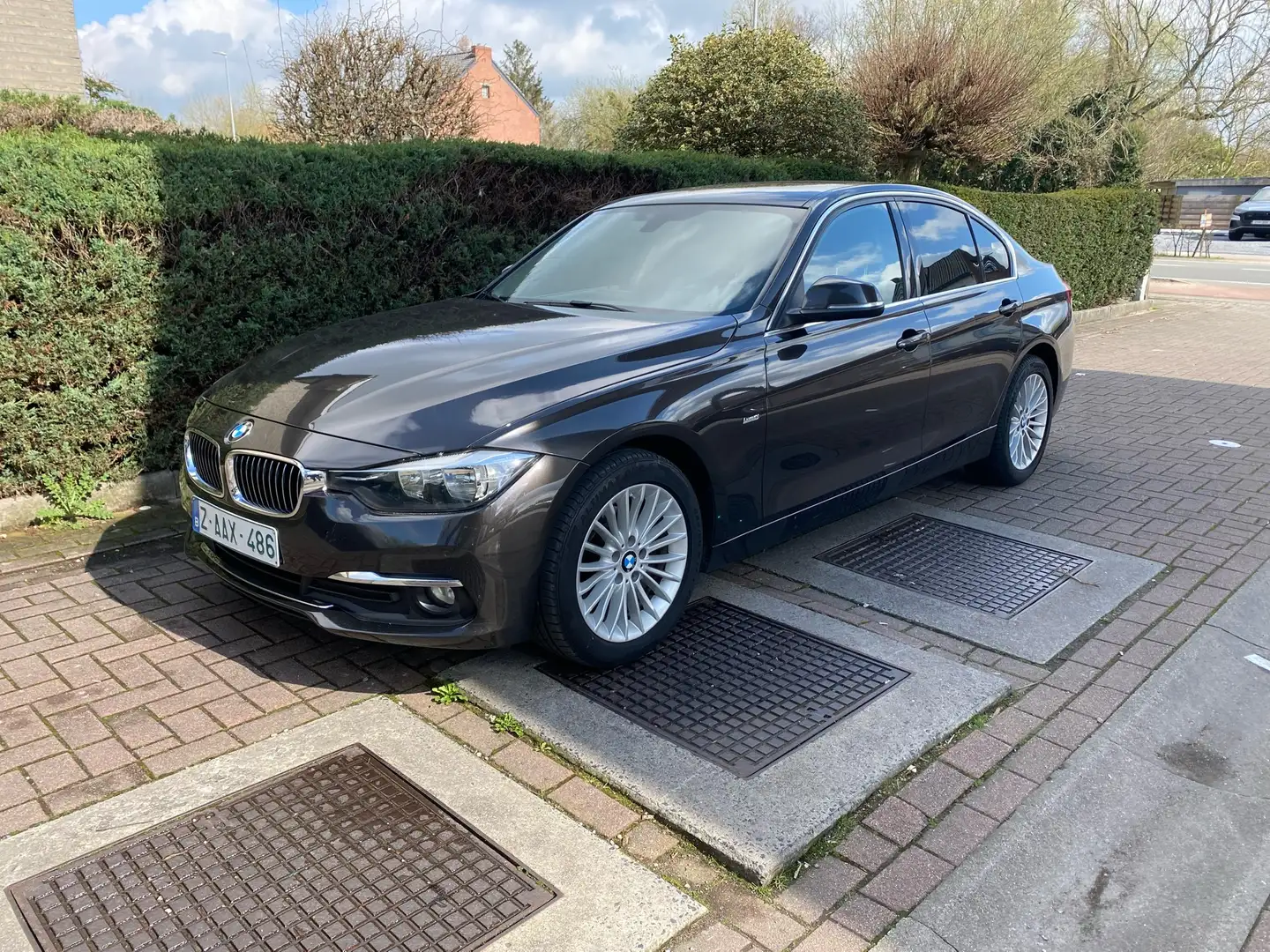 BMW 316 316d 116 ch Luxury Start Edition Noir - 1