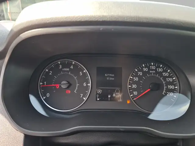 Dacia Duster view 11