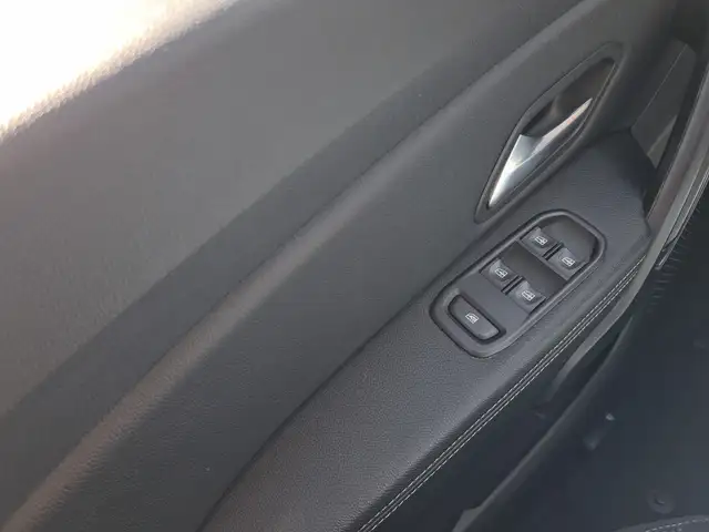 Dacia Duster view 13