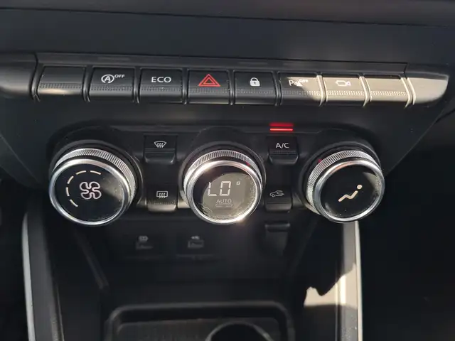 Dacia Duster view 18