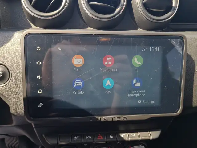 Dacia Duster view 12