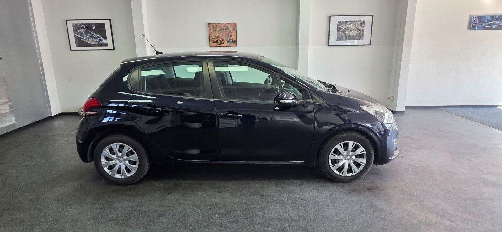 Second hand Peugeot 208 1.2