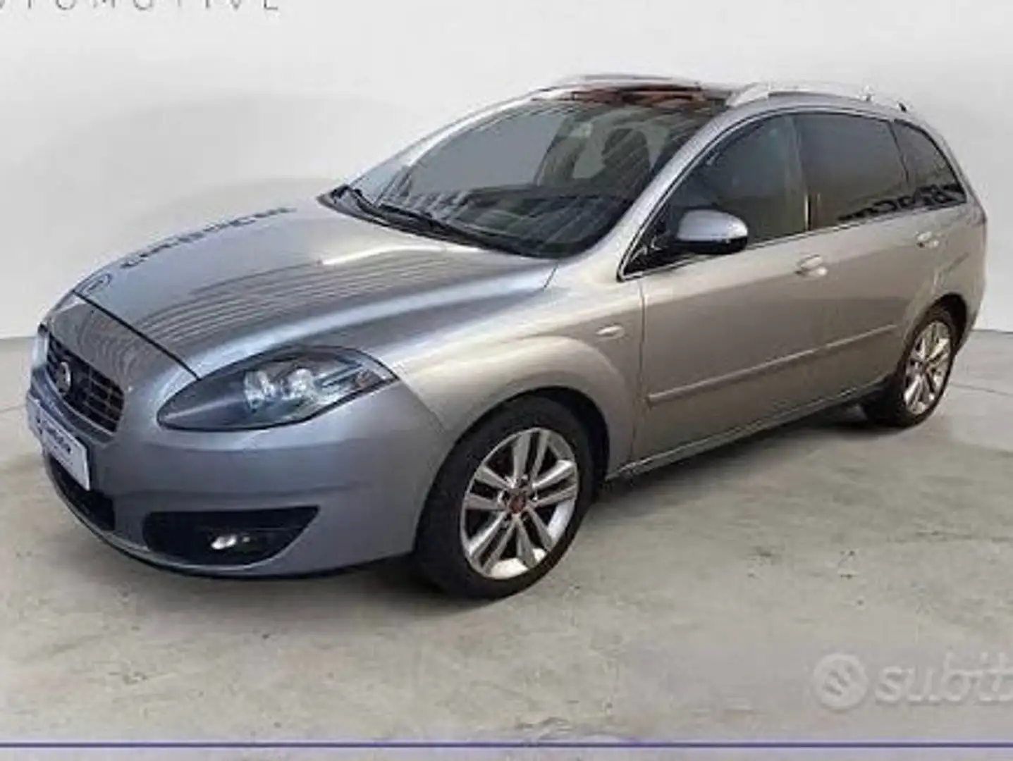 Fiat Croma Croma 1.9 Multijet 16V Must Zilver - 1