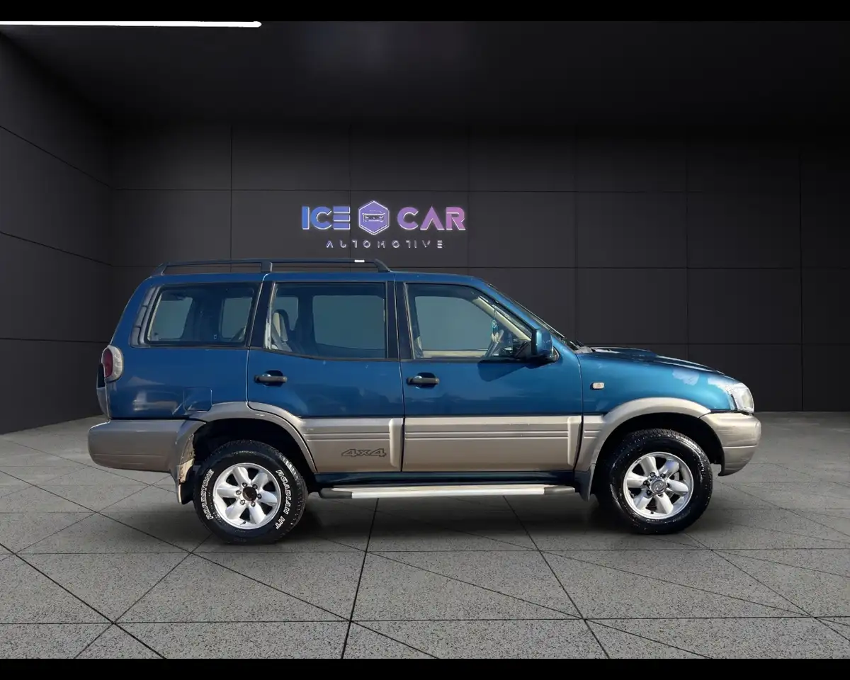 Nissan Terrano II 2.7 Tdi 3 porte Sport Safari, foto 4