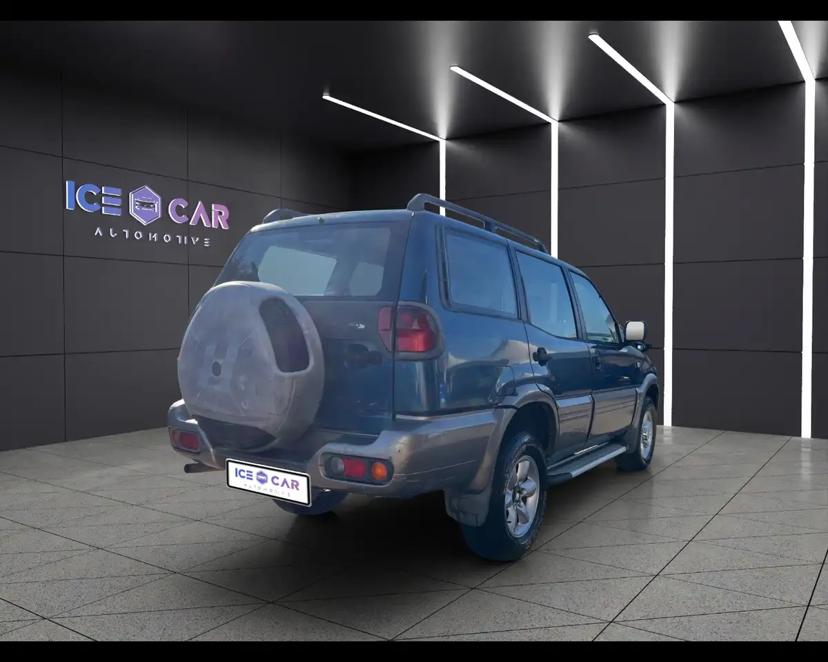 Nissan Terrano II 2.7 Tdi 3 porte Sport Safari, foto 5