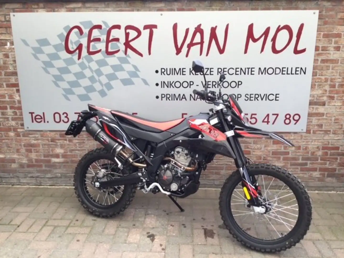 Aprilia RX 125 Zwart - 1