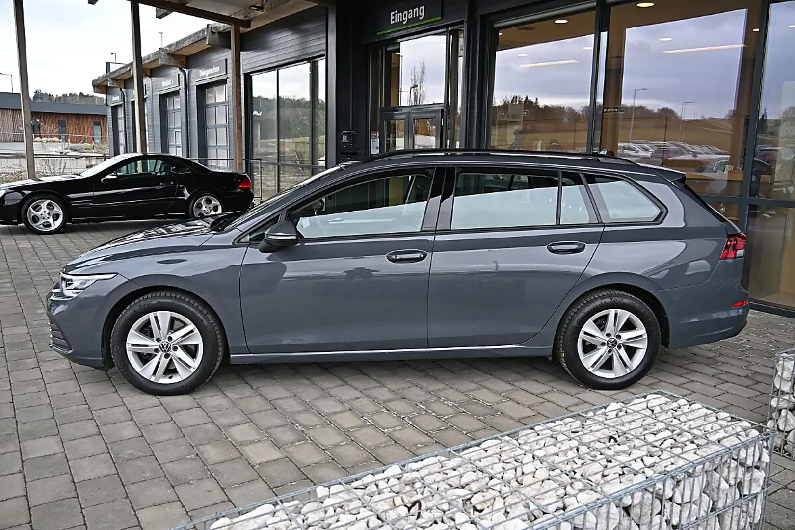 Volkswagen Golf Variant 2,0 TDI Life DSG ACC, LED, Navi, Alcantara-Spor... Grau - 2