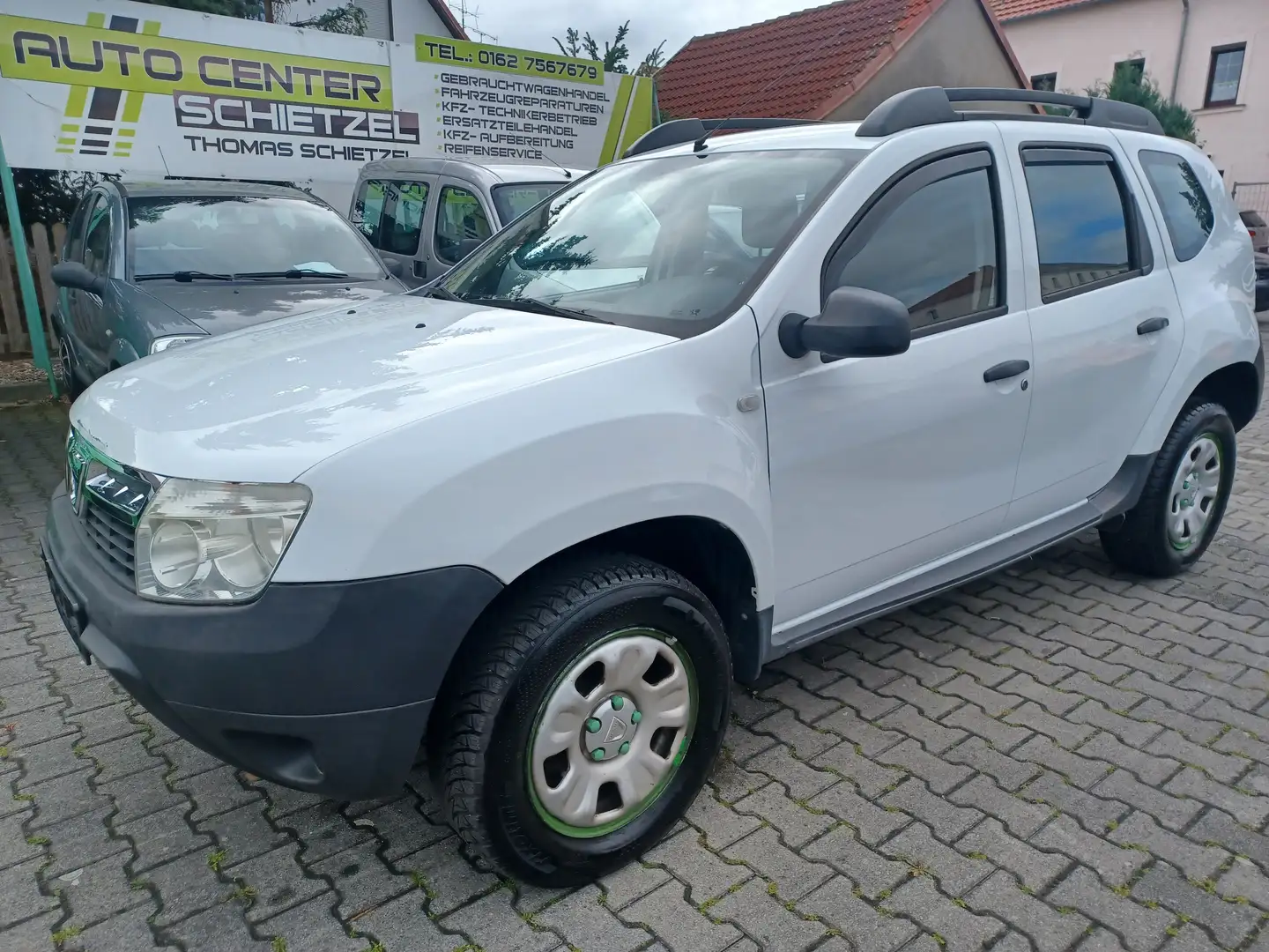 Dacia Duster Ice 4x2 *1.6*1.Hand*Klima*Sitzheizg*TÜV-08/26* Weiß - 1